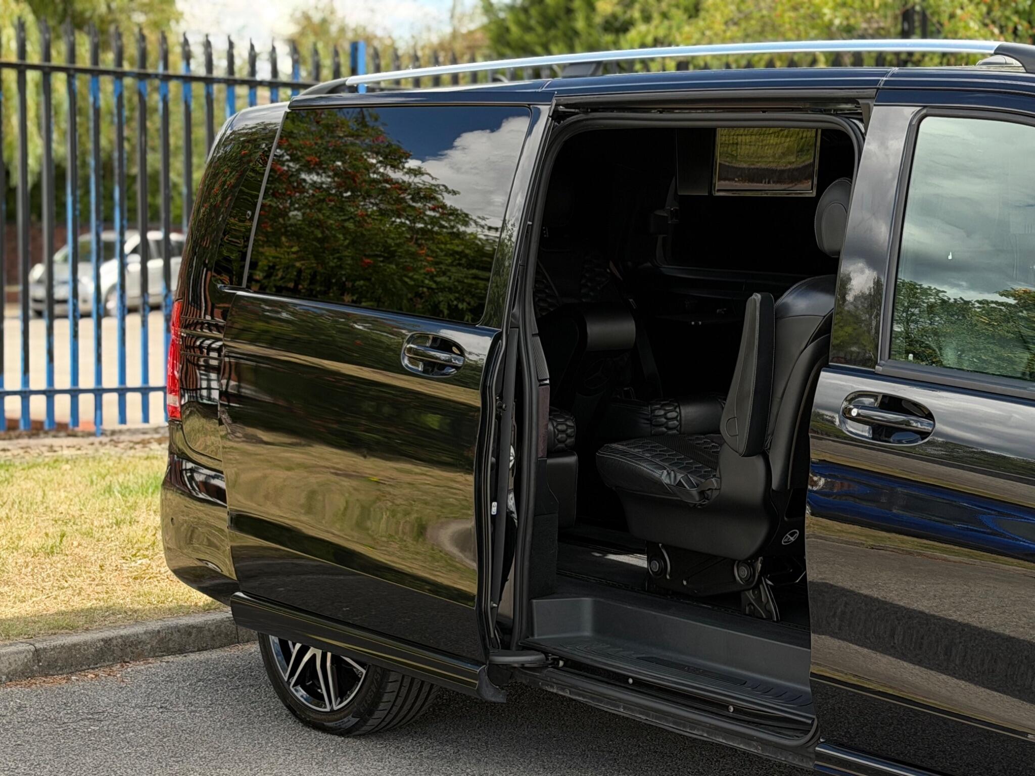 Mercedes-Benz V Class view 38