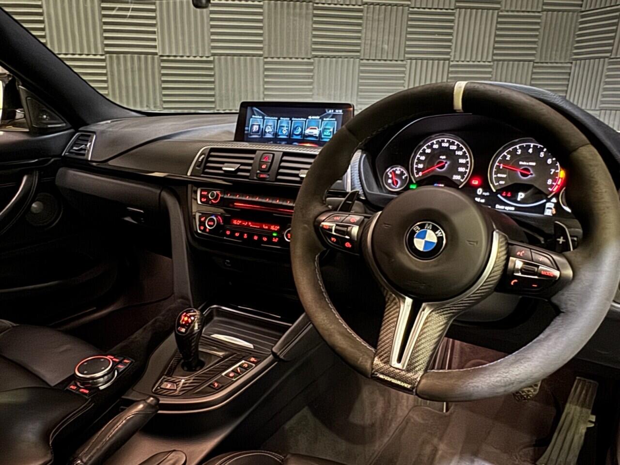 BMW M4 view 22