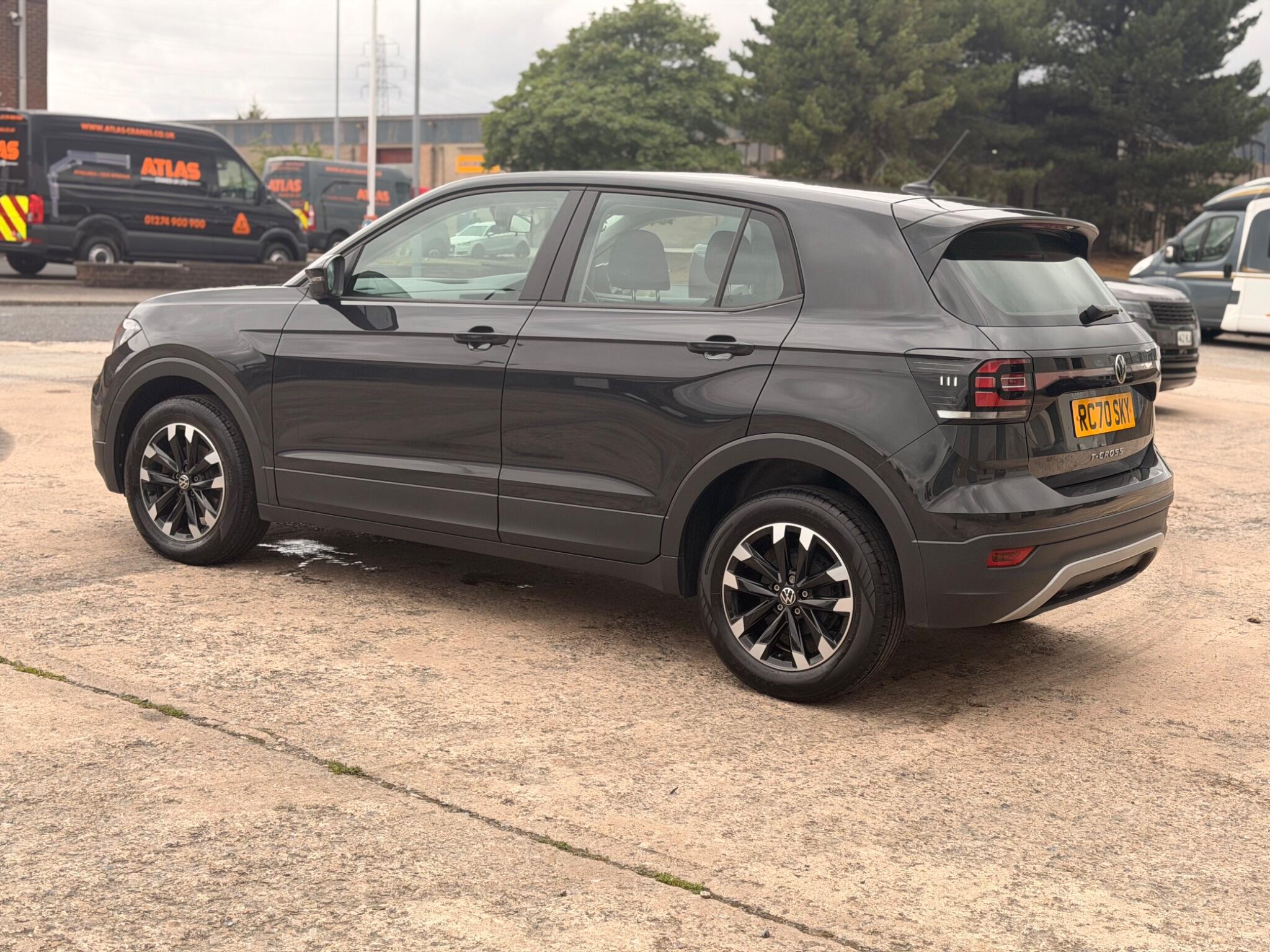 Volkswagen T-Cross view 14
