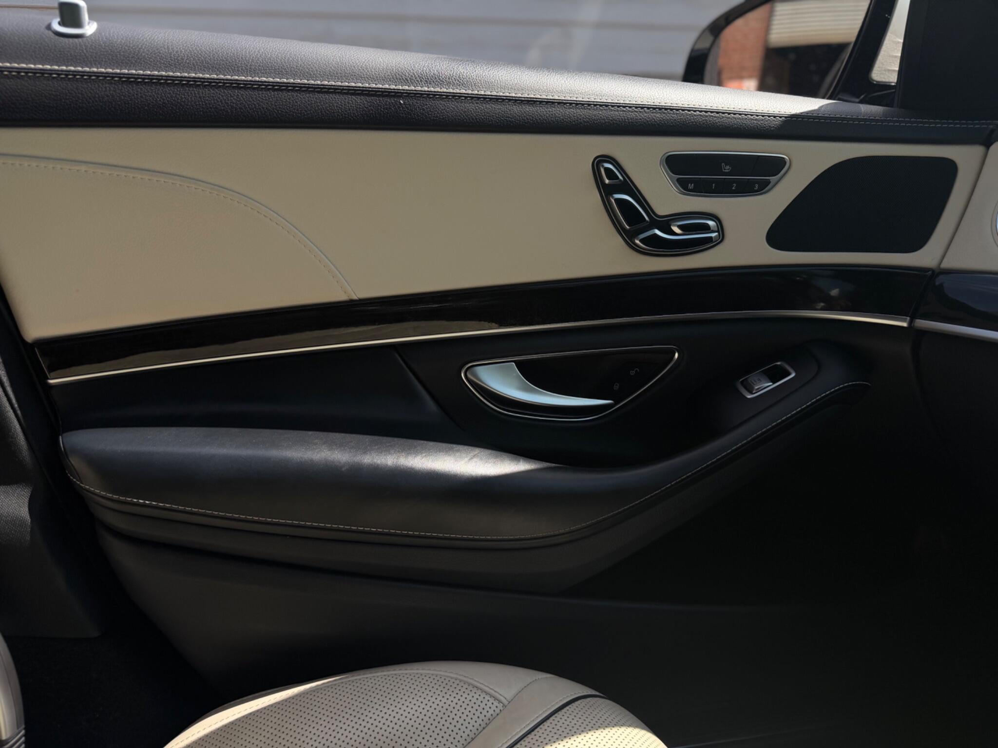 Mercedes-Benz S Class view 30