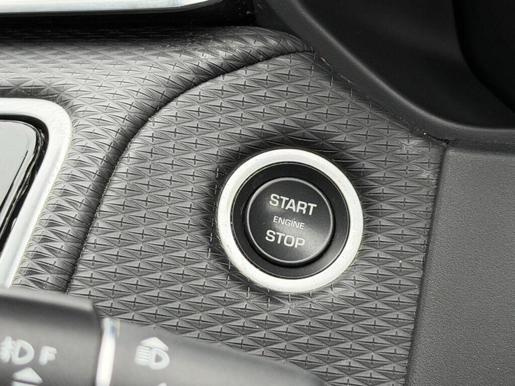 Land Rover Range Rover Velar view 46