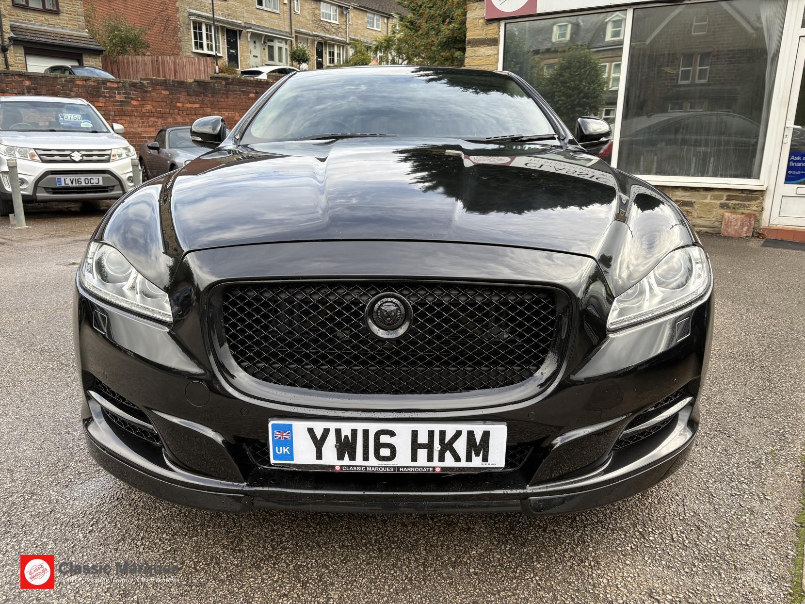 Jaguar XJ view 5