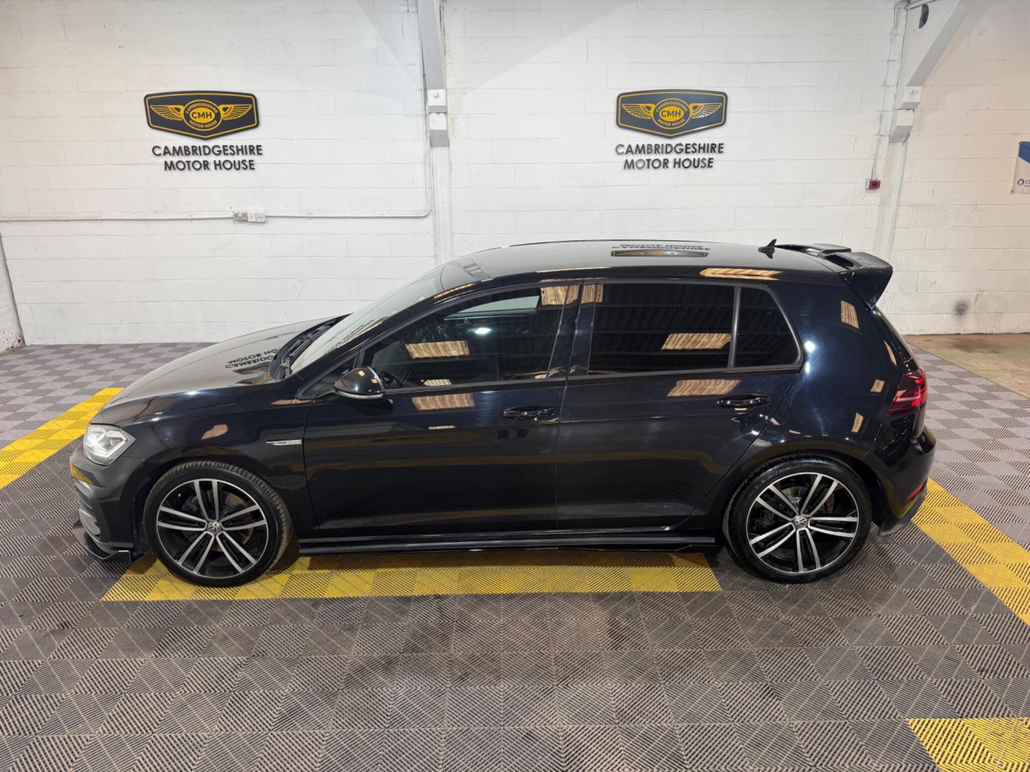 Volkswagen Golf view 9