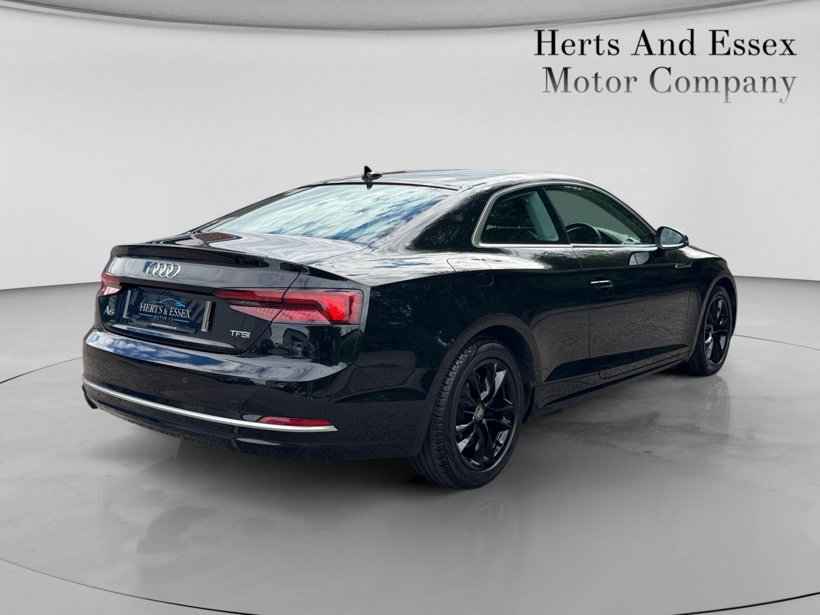Audi A5 view 8