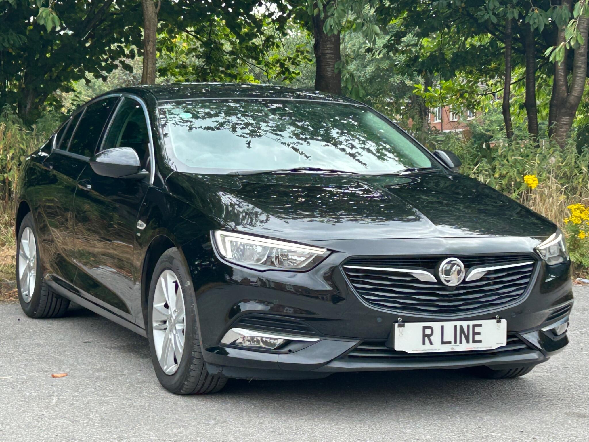 Vauxhall Insignia view 3