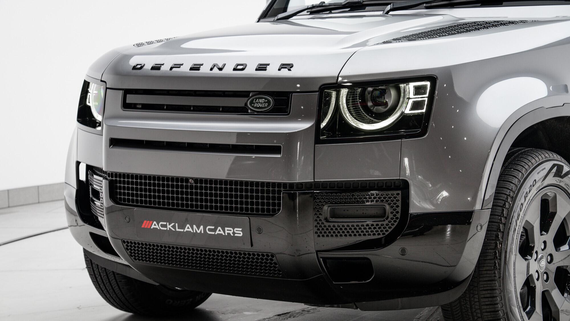Land Rover Defender view 9