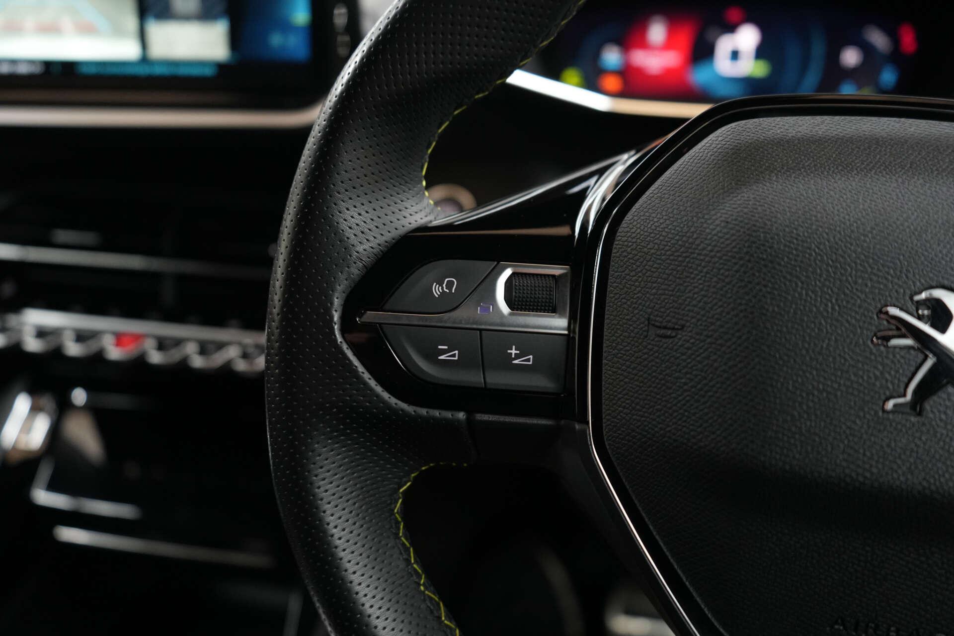 Peugeot e-2008 view 35