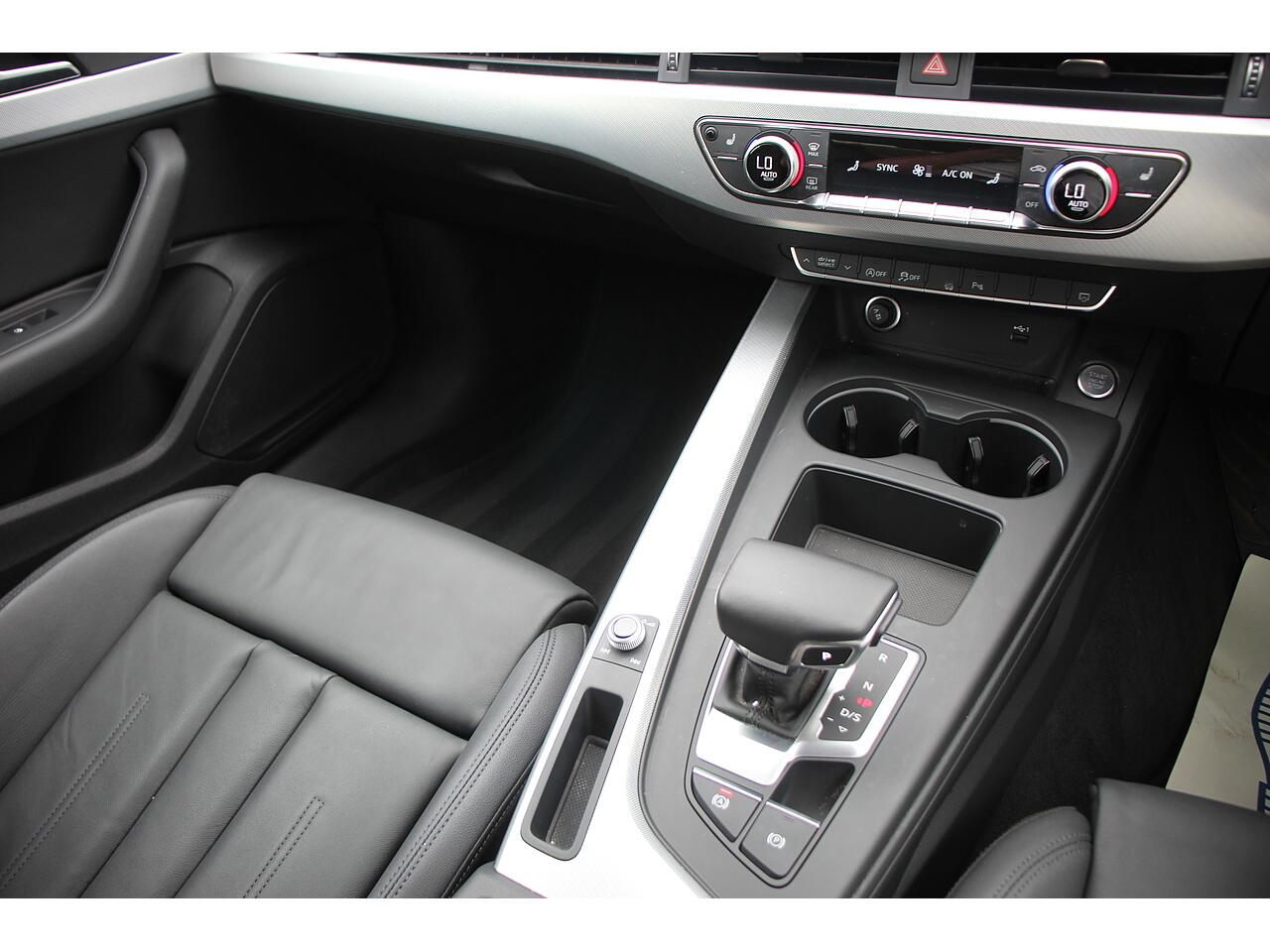 Audi A4 view 25