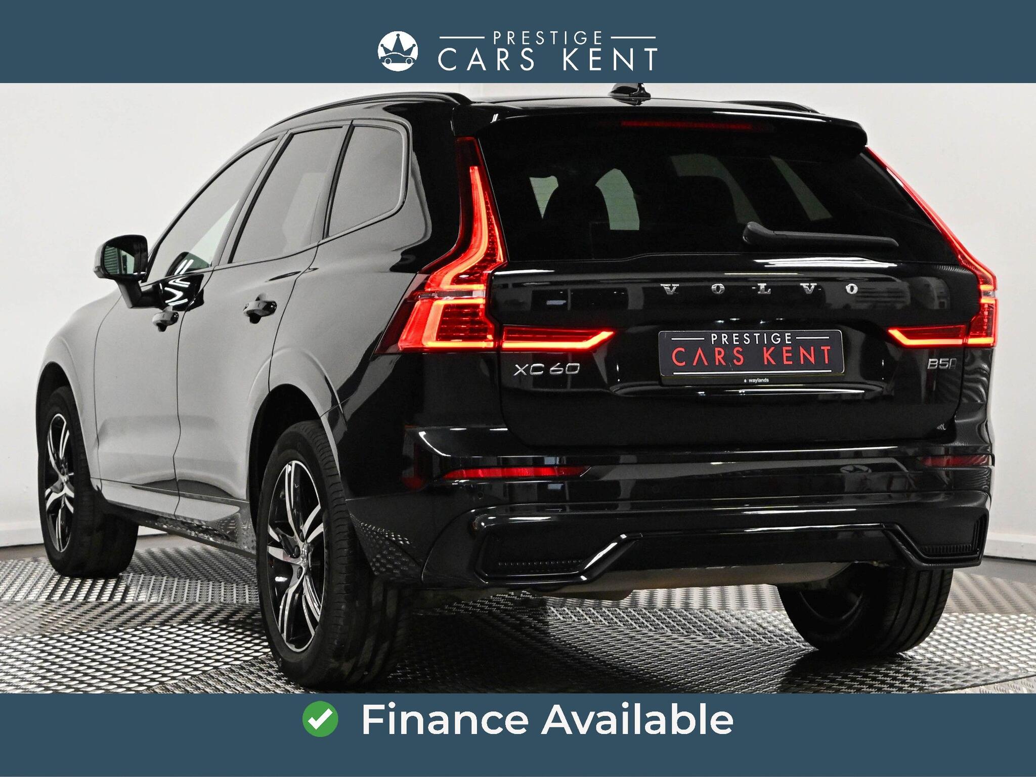 Volvo XC60 view 3