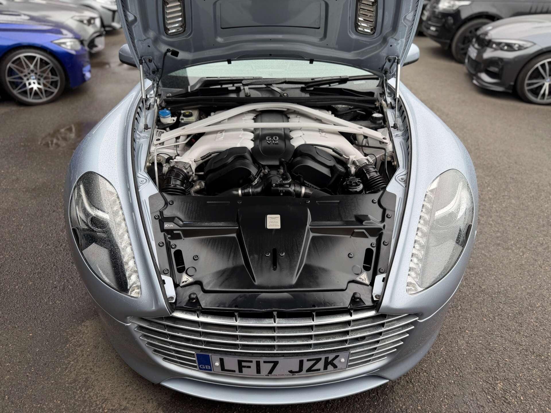 Aston Martin Rapide view 39