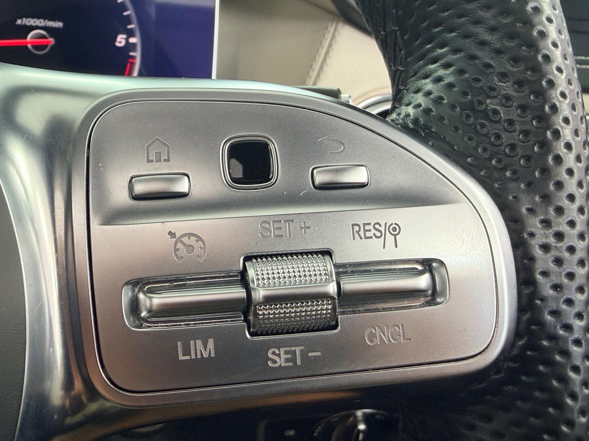 Mercedes-Benz S-Class view 18