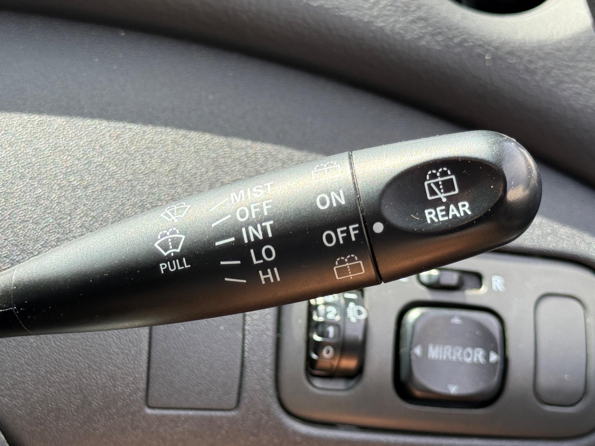Toyota Yaris - Image 50