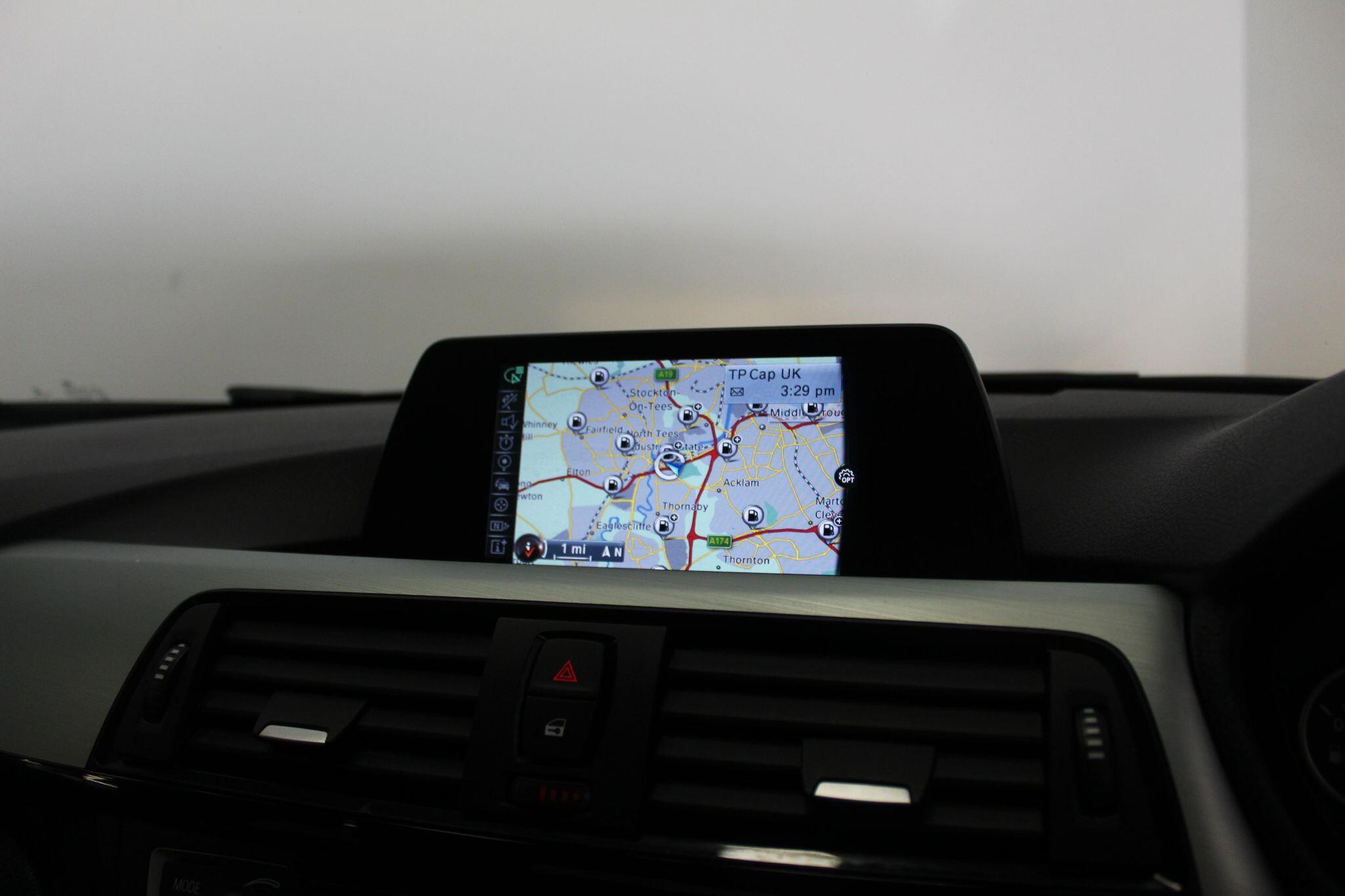 BMW 3 Series view 37