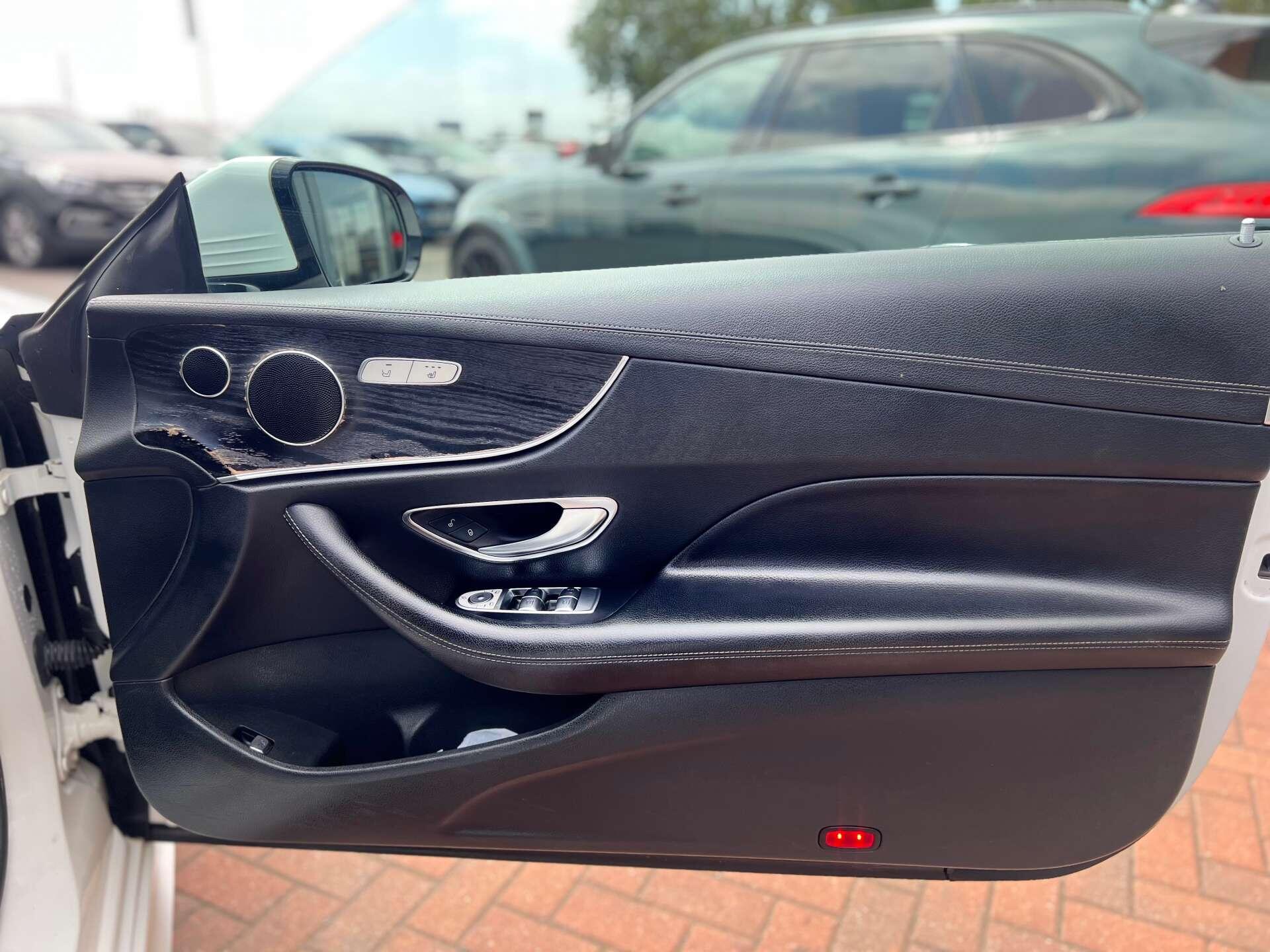 Mercedes-Benz E-Class view 49