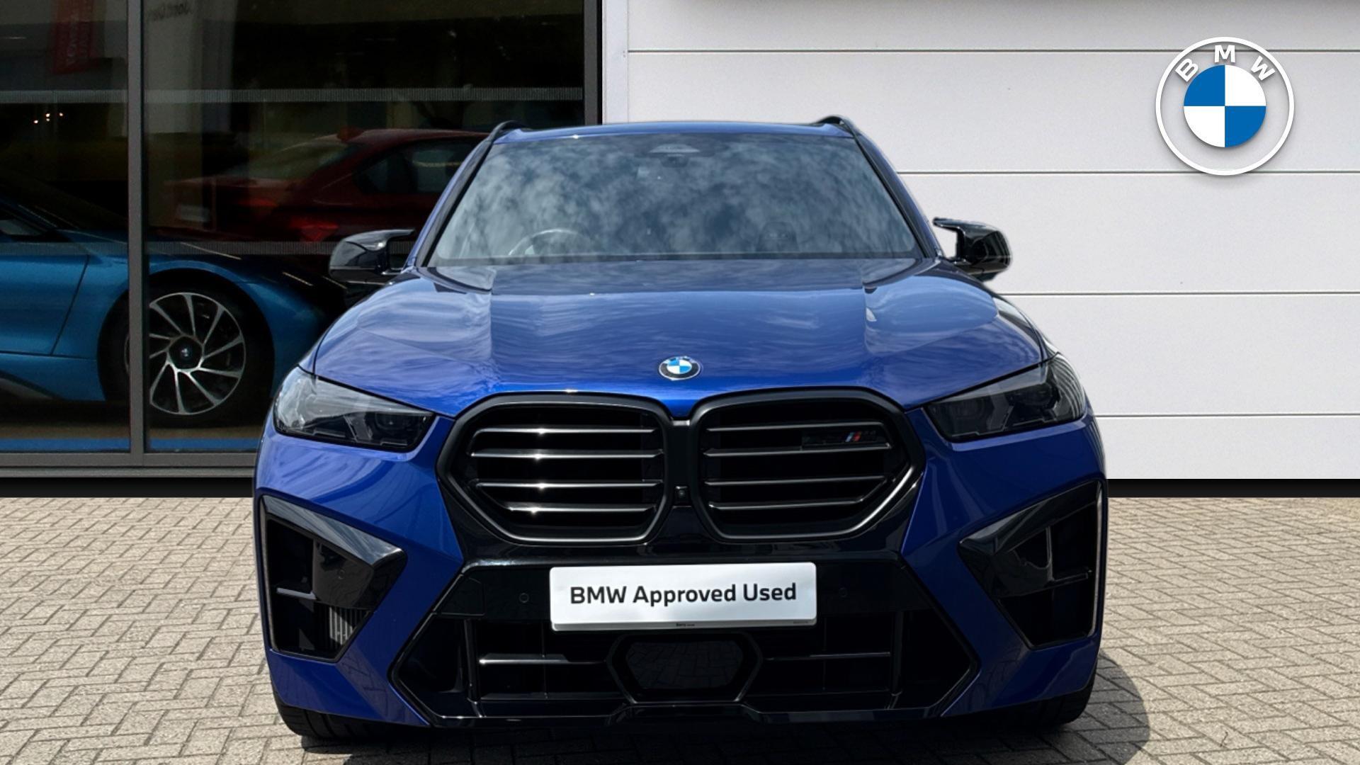 BMW X5 M view 16