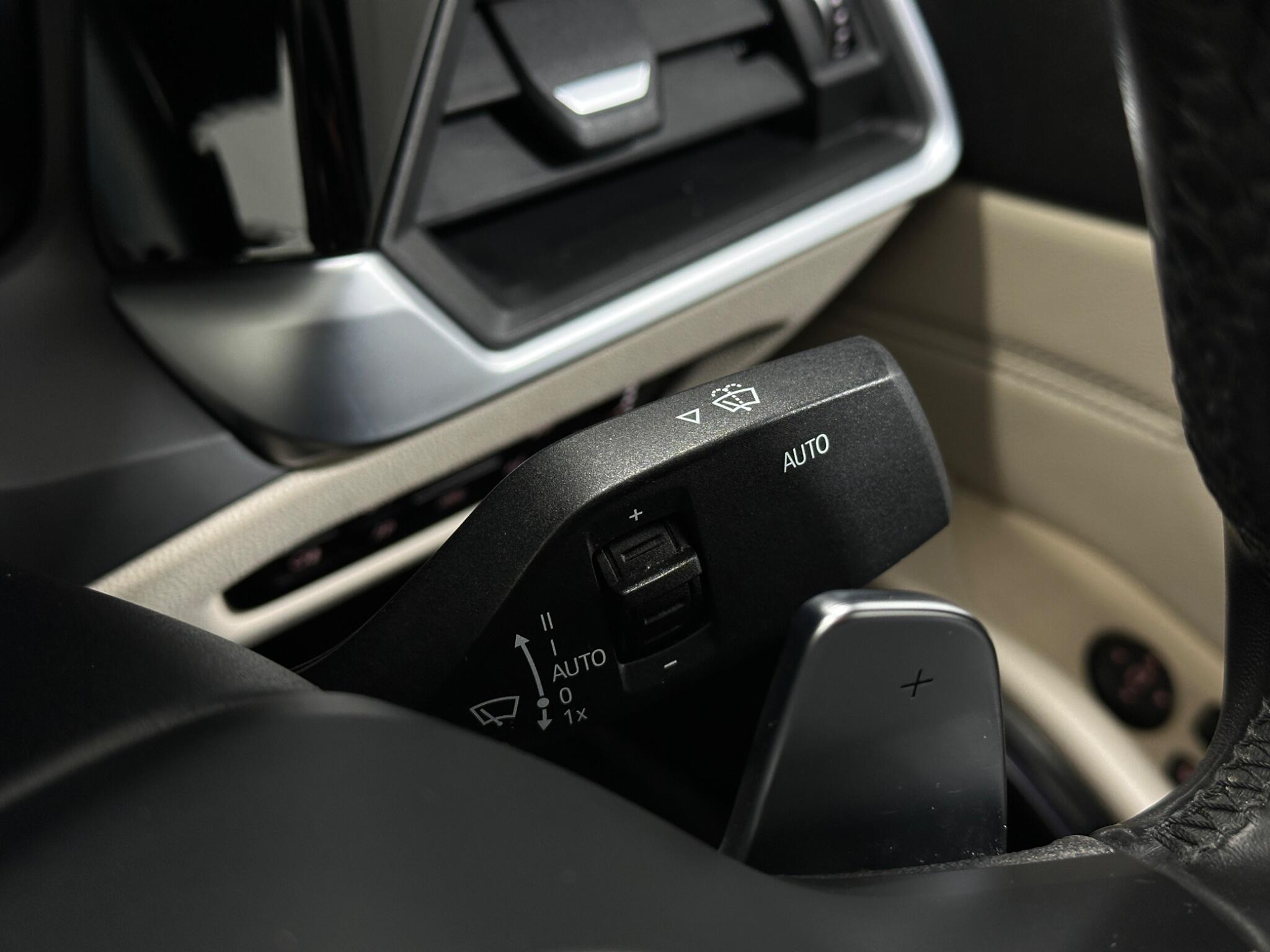 BMW 3 Series view 17