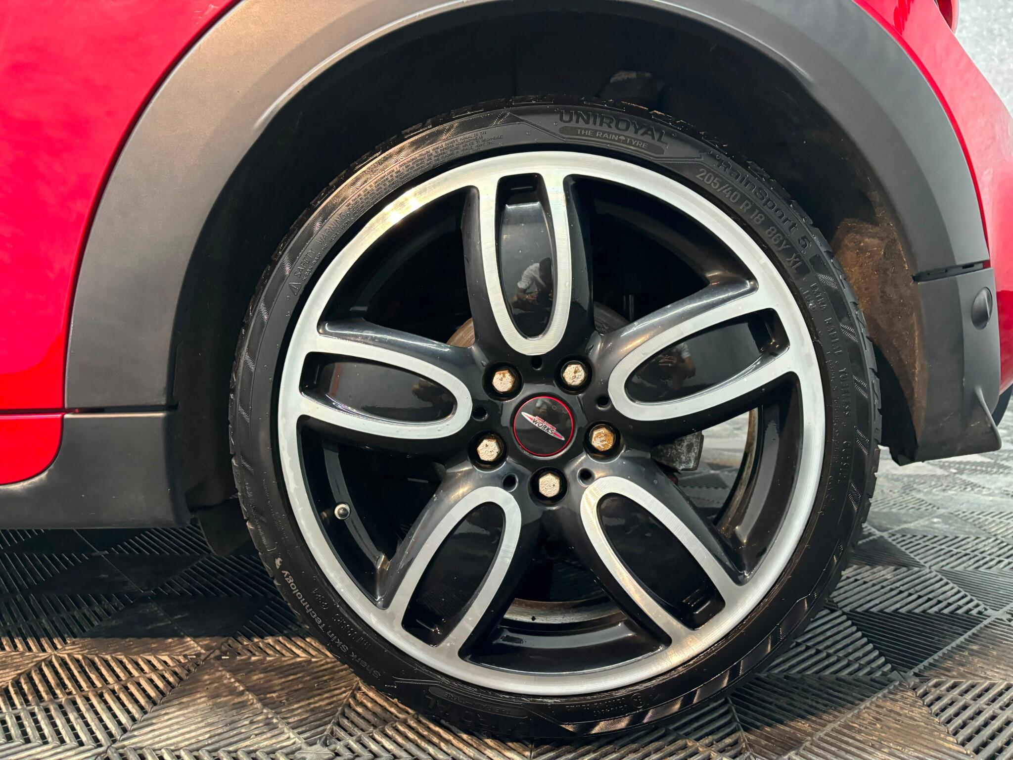 Mini Cooper view 26