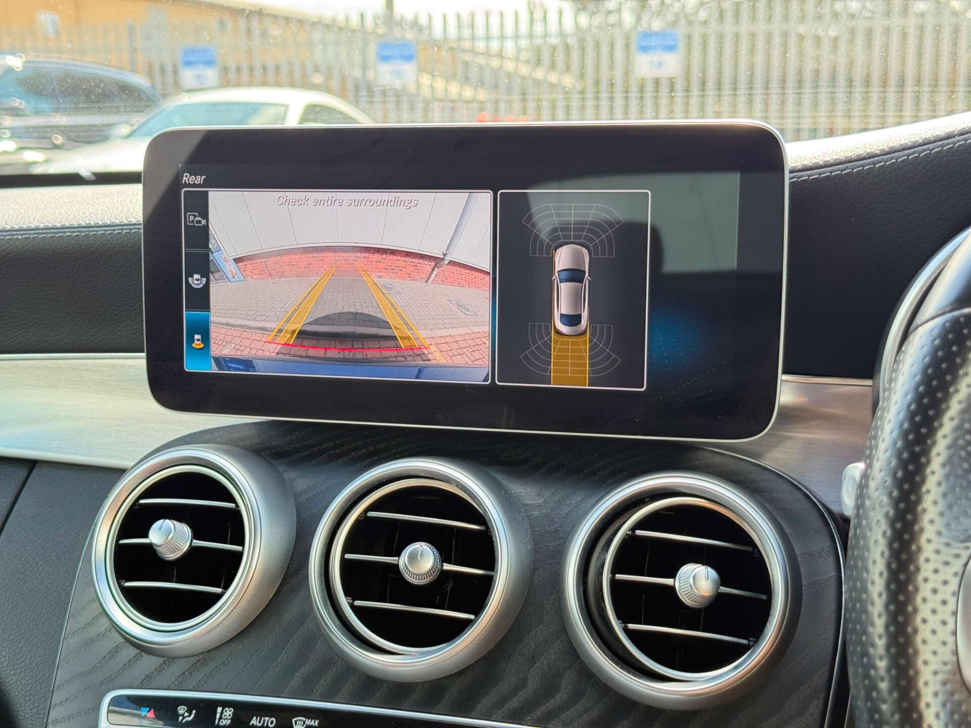 Mercedes-Benz C Class view 10