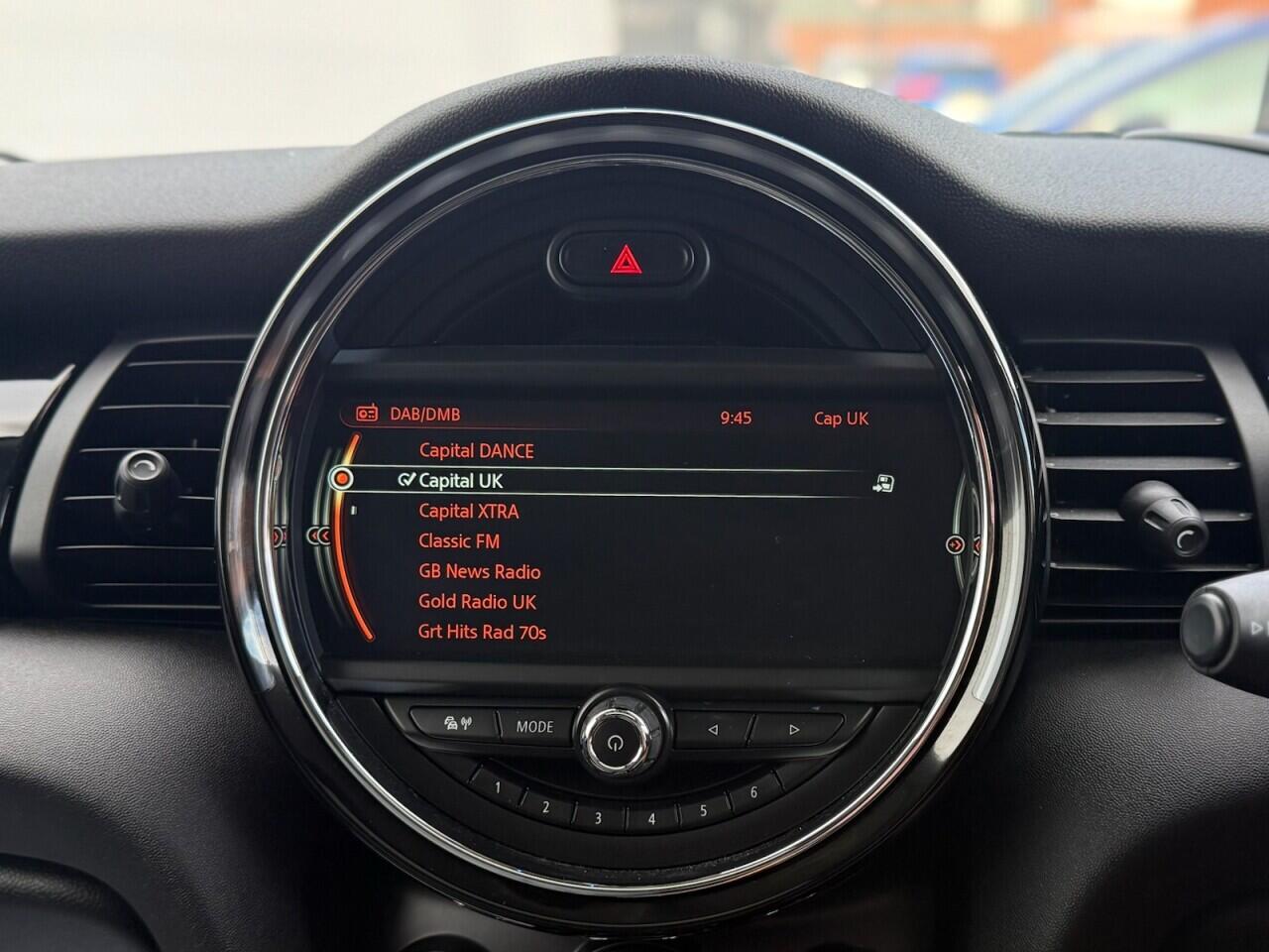 Mini Hatch view 19