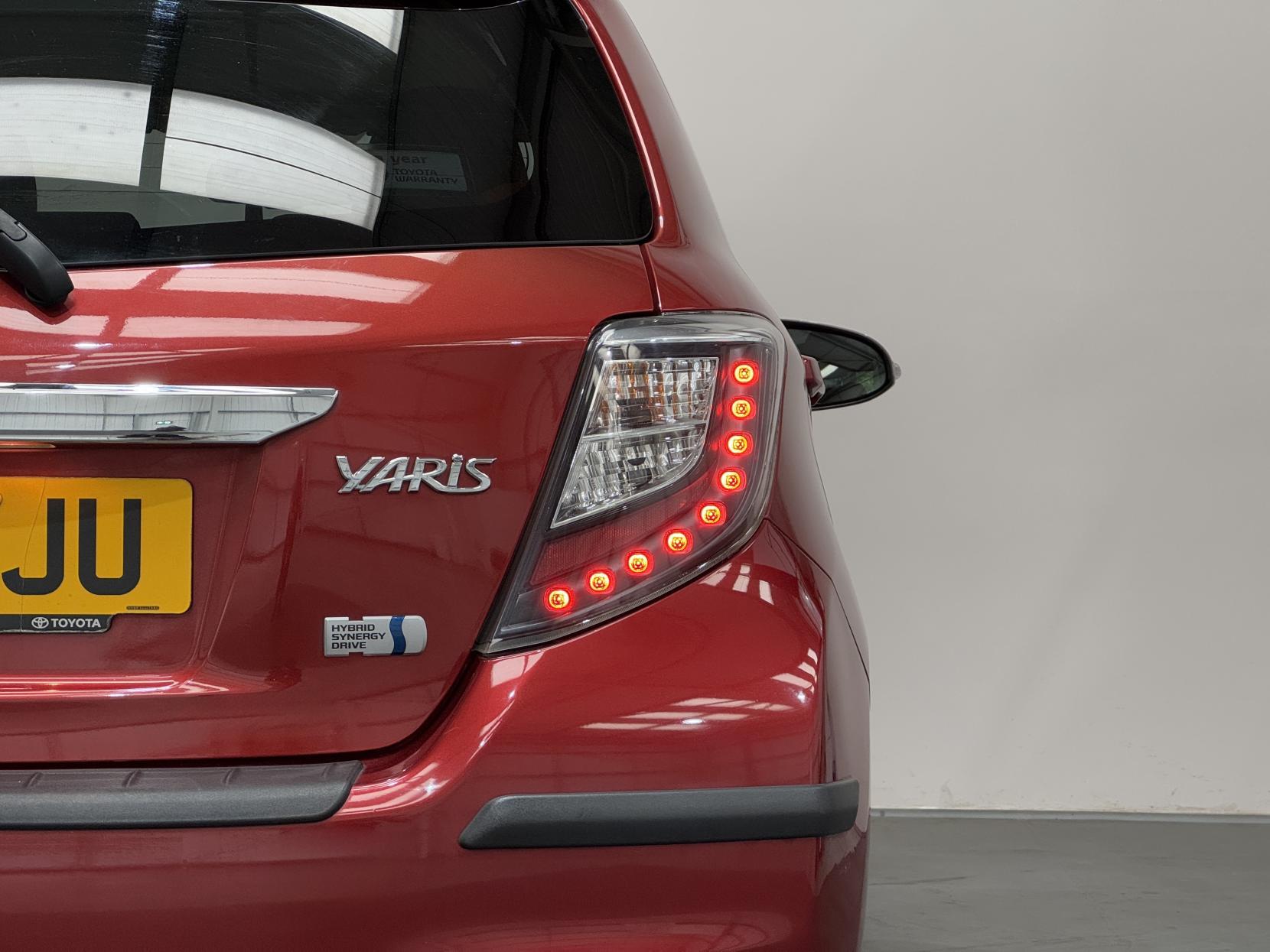 Toyota Yaris view 12