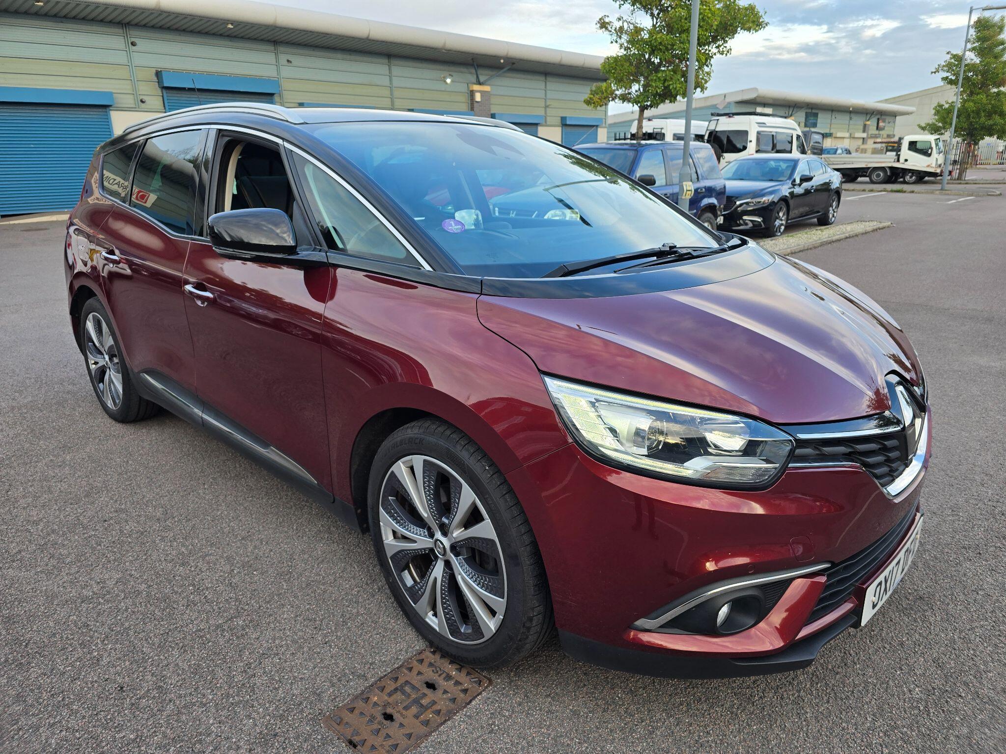 Renault Grand Scenic view 8