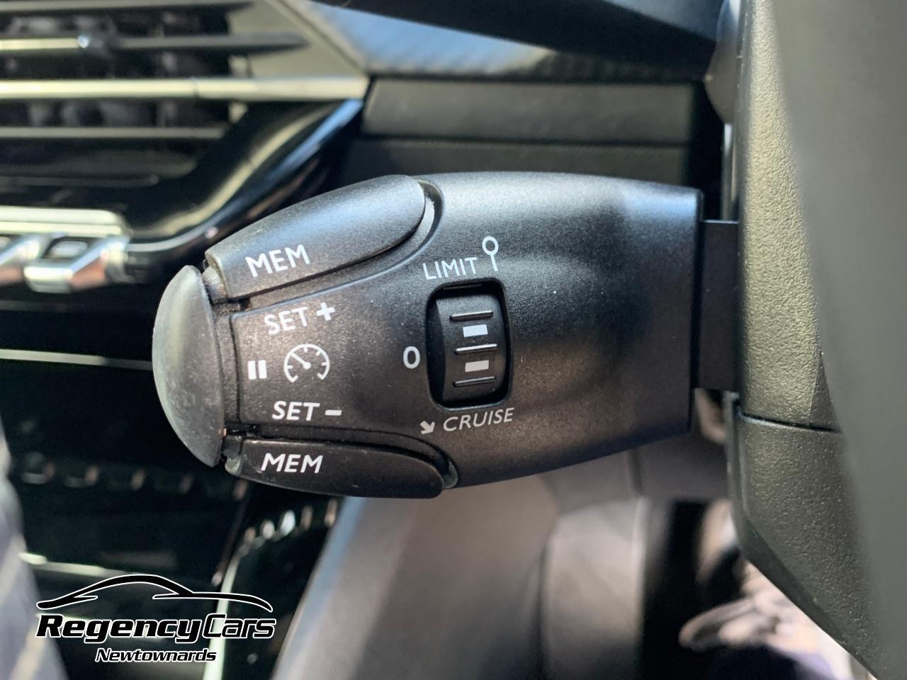 Peugeot 2008 view 16