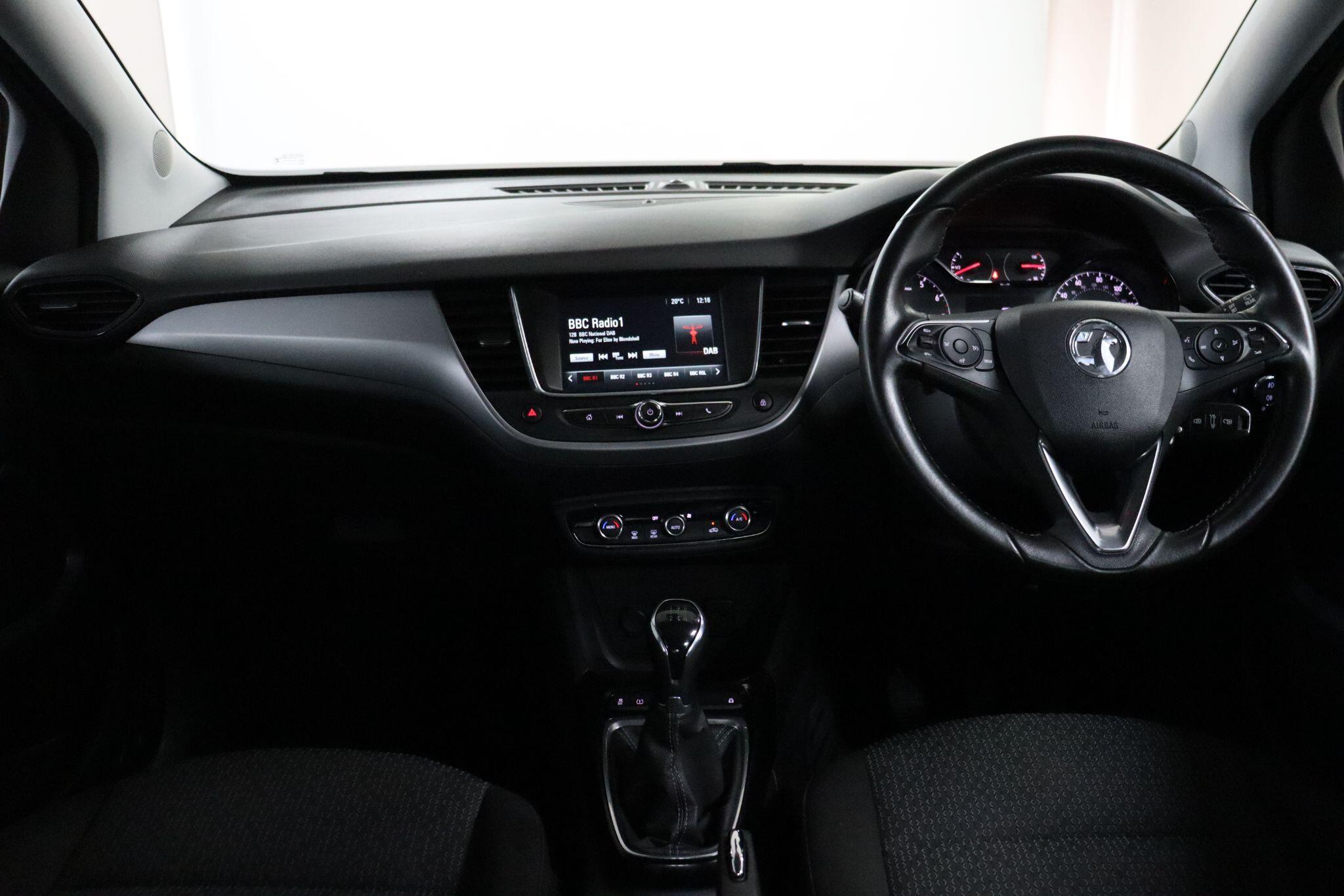 Vauxhall Crossland X view 38