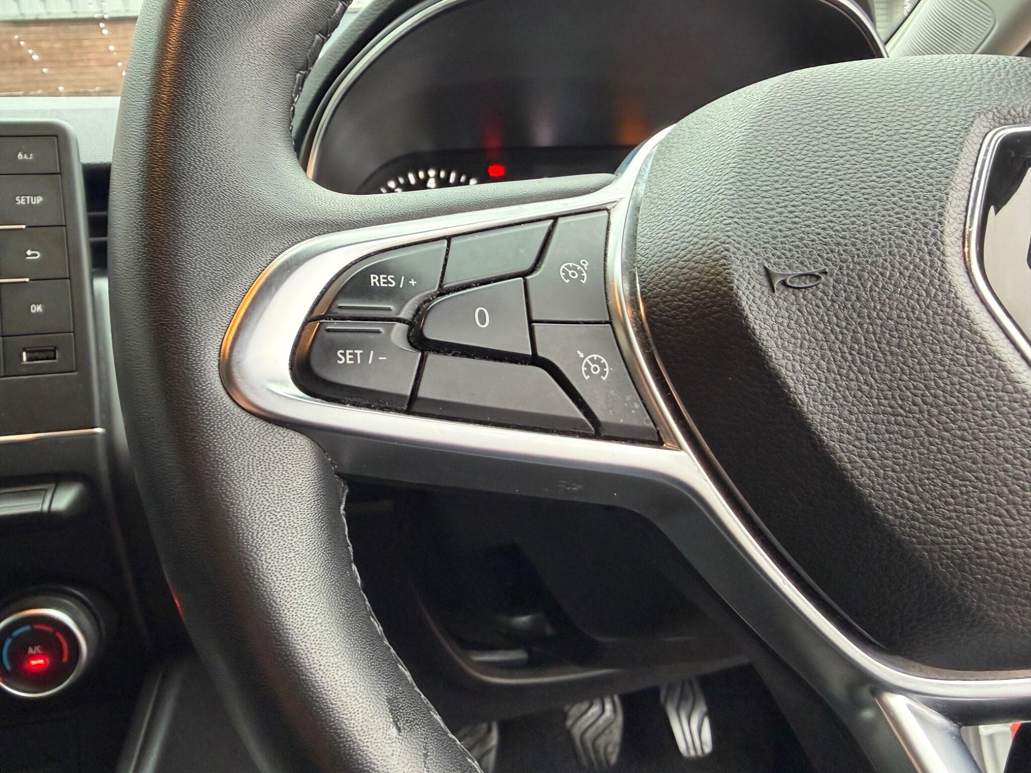 Renault Clio view 73