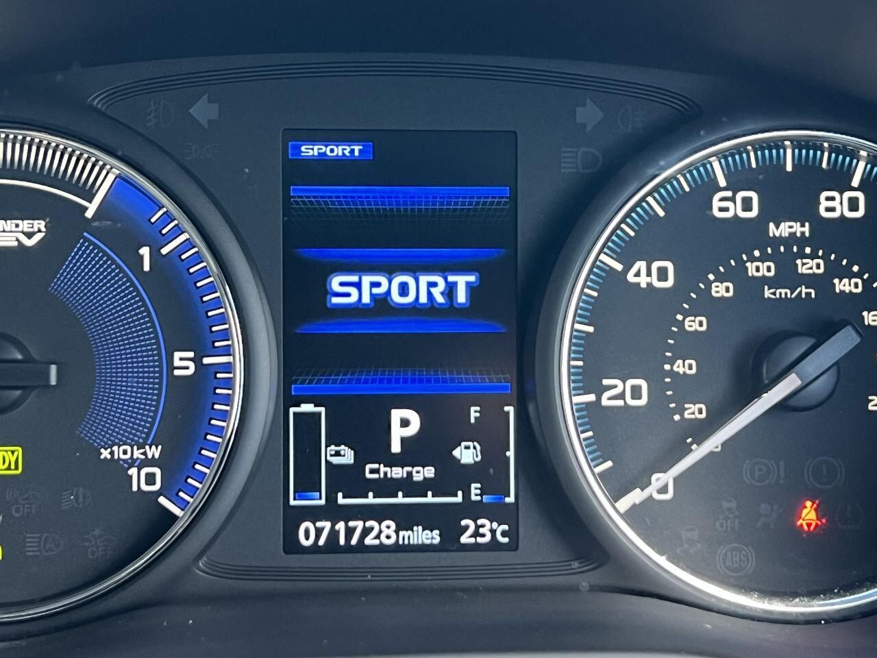 Mitsubishi Outlander view 57
