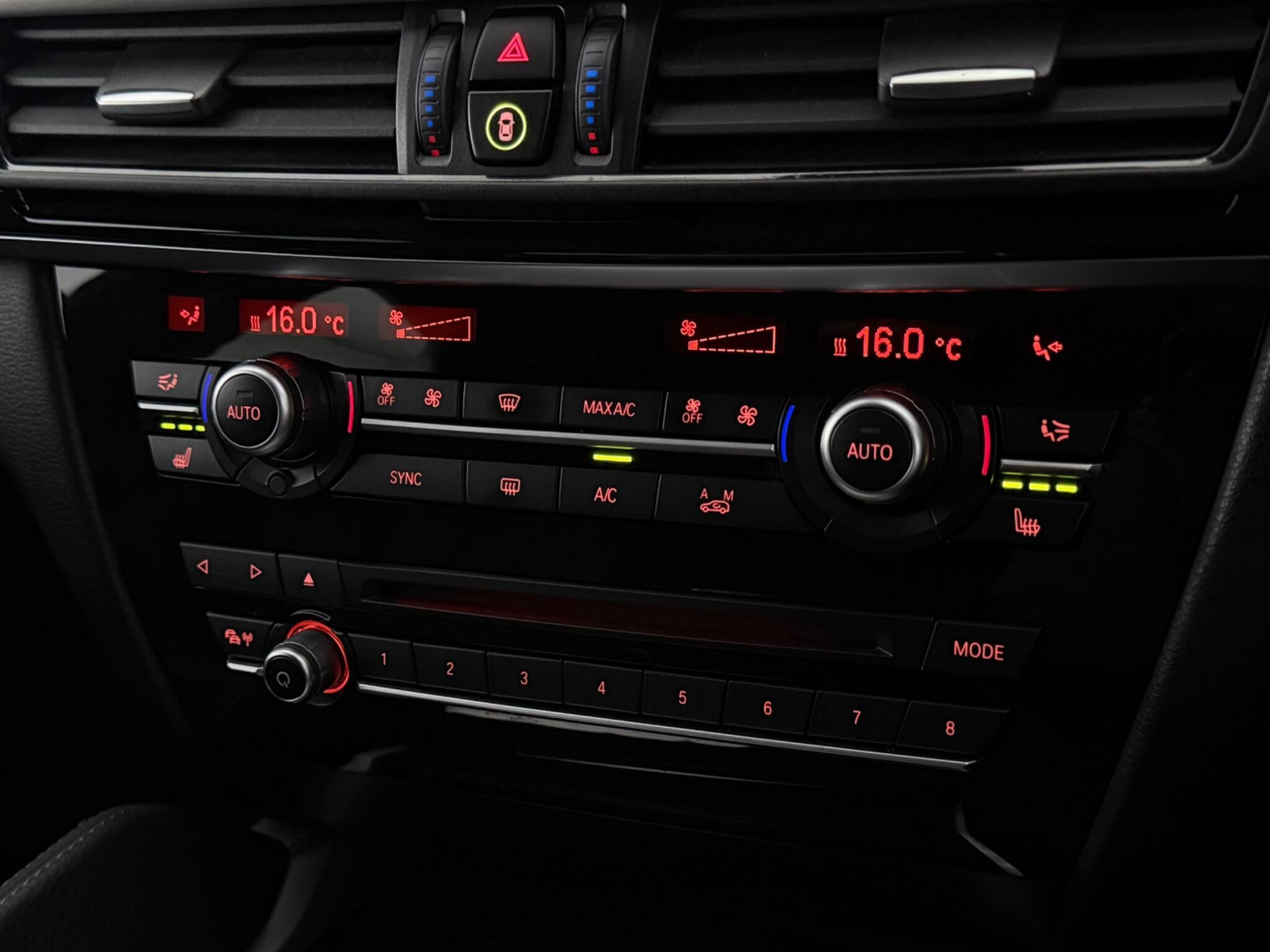 BMW X6 view 25