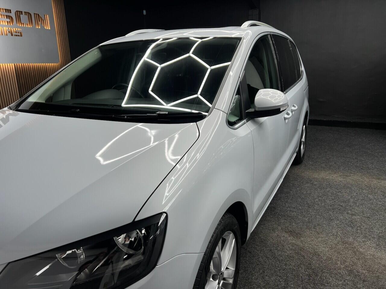 SEAT Alhambra view 23