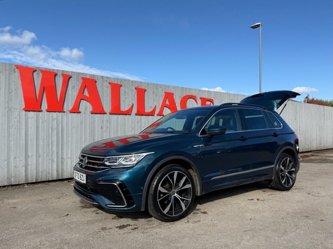 Volkswagen Tiguan view 11