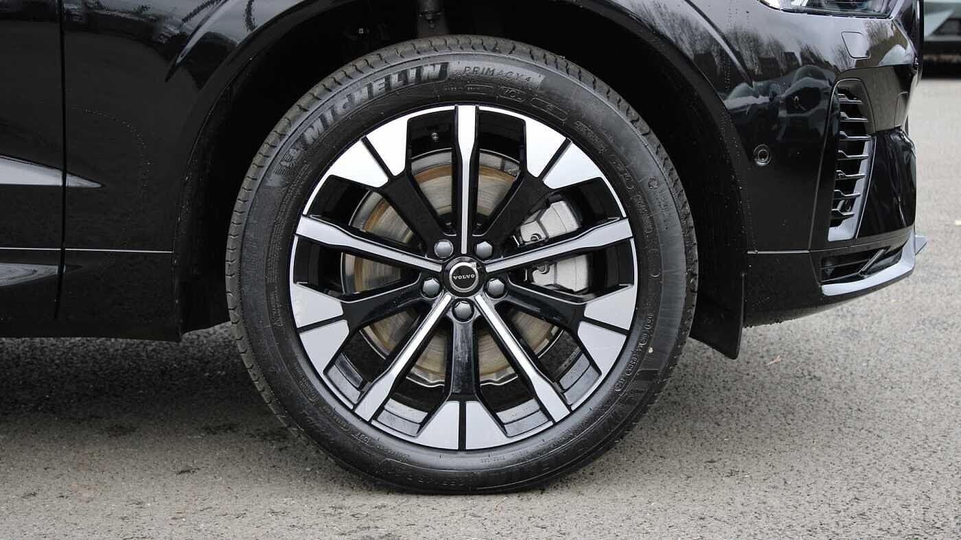 Volvo XC60 view 9