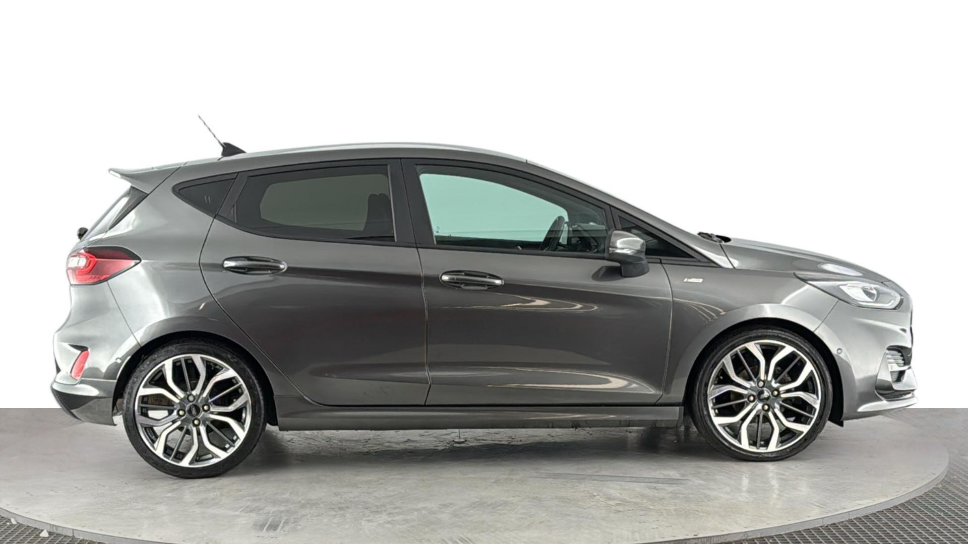 Ford Fiesta view 3