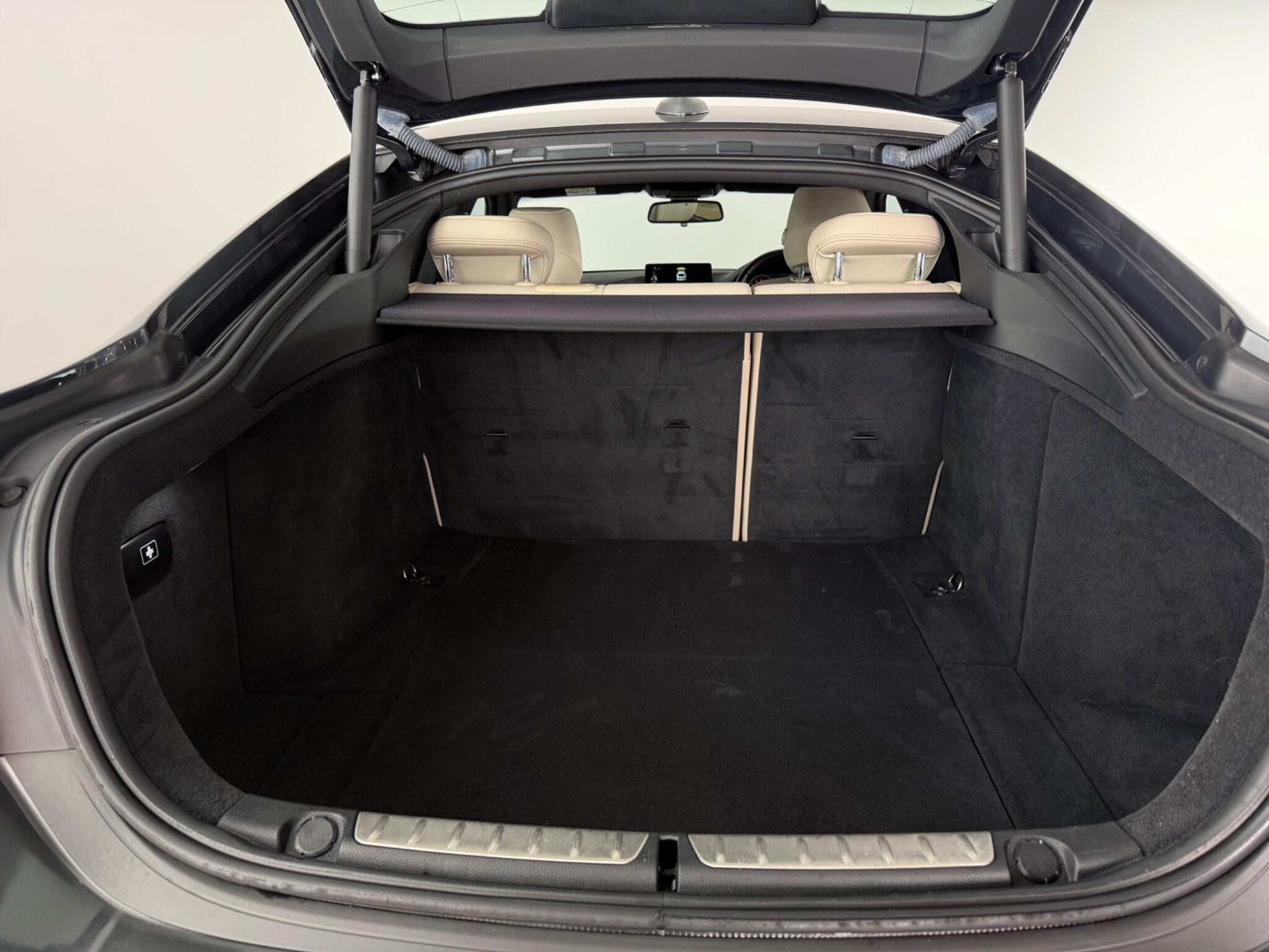 BMW 4 Series view 9