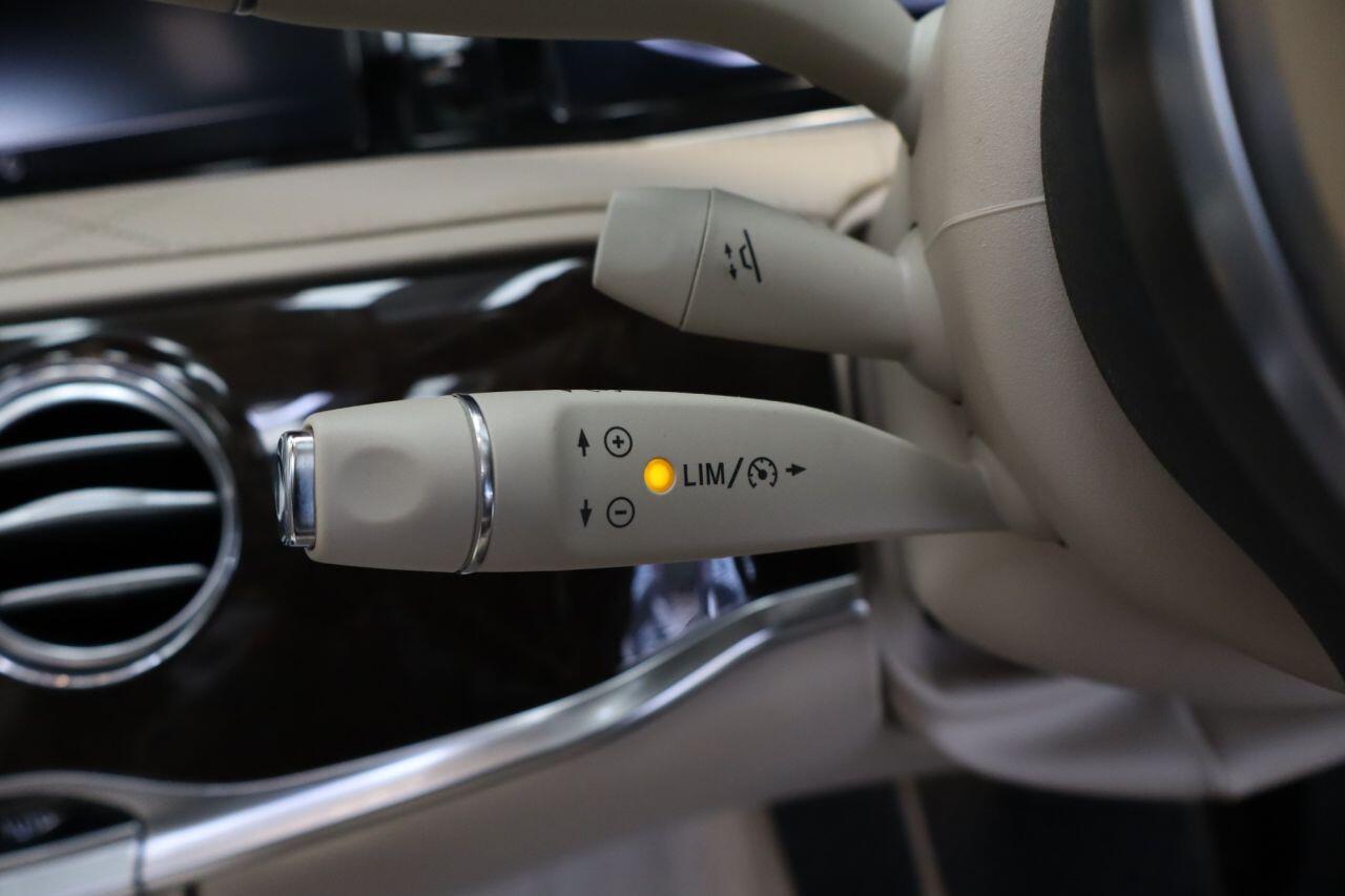 Mercedes-Benz S-Class view 29