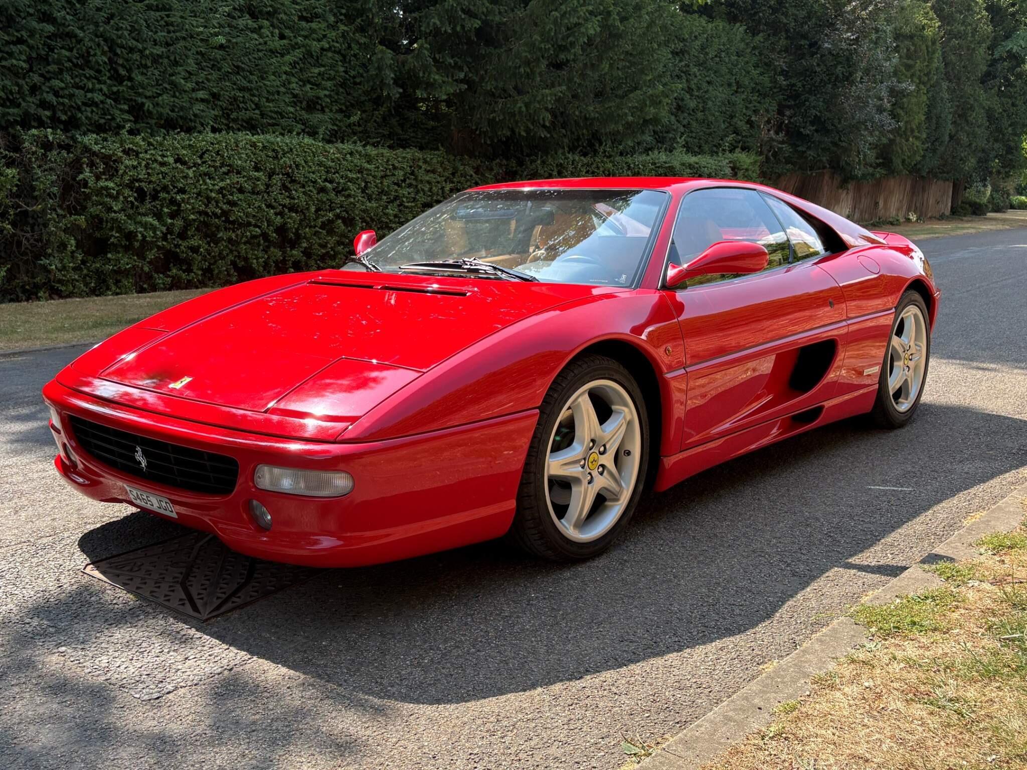 Ferrari F355