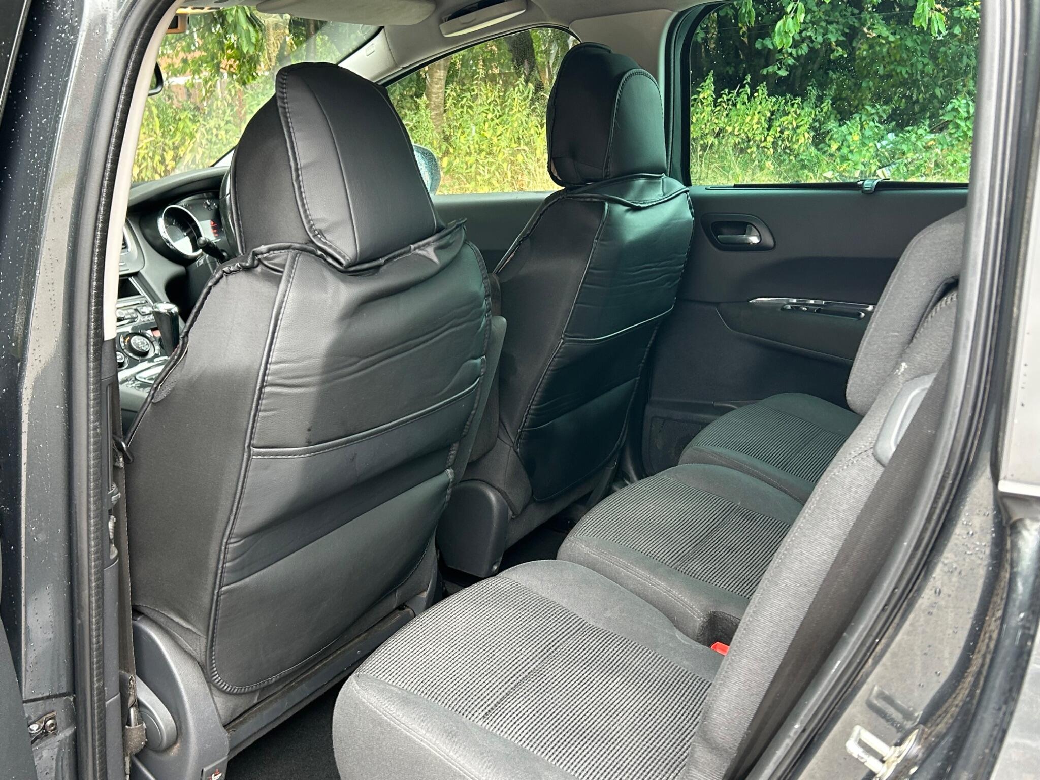 Peugeot 5008 view 21