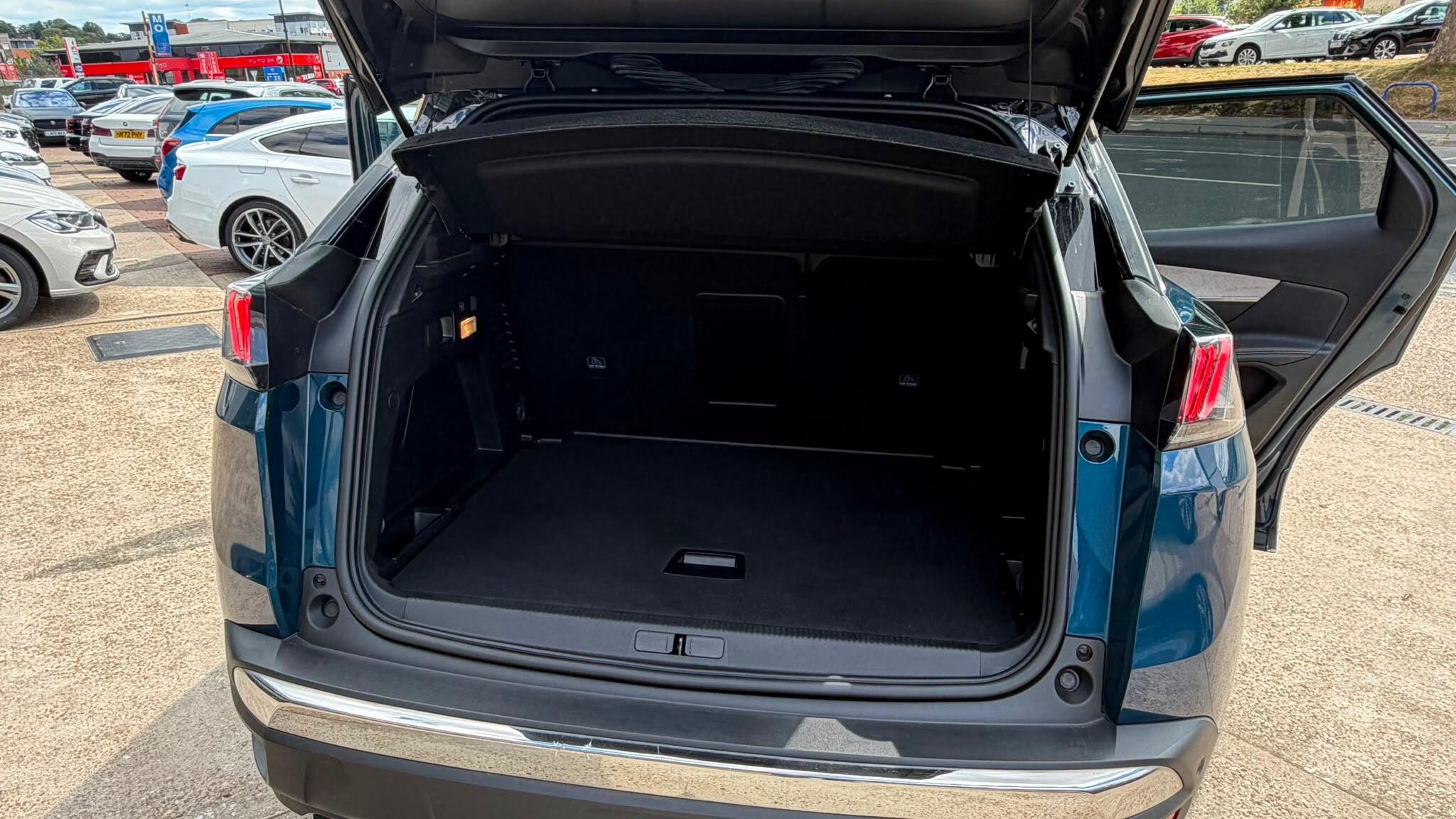 Peugeot 3008 view 15