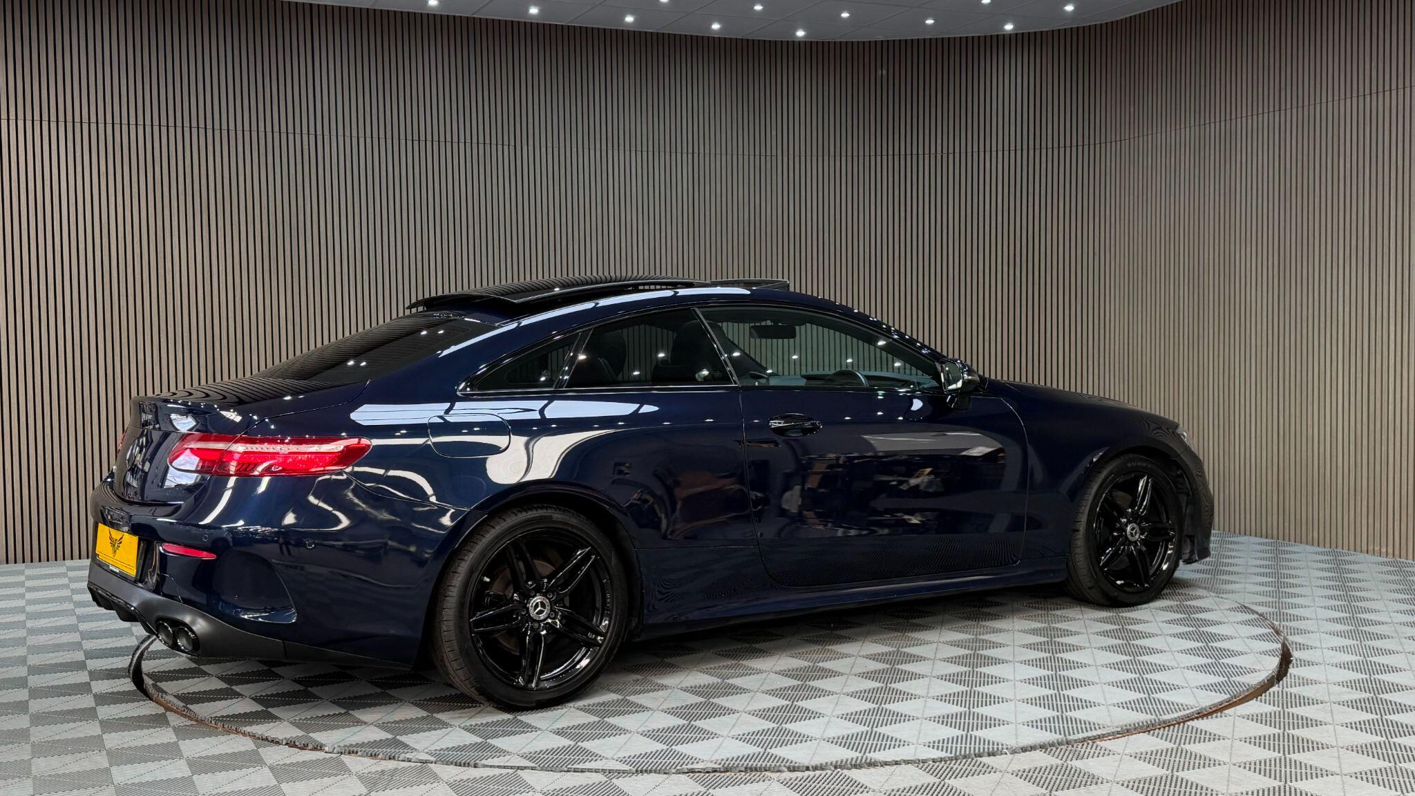 Mercedes-Benz E-Class view 41