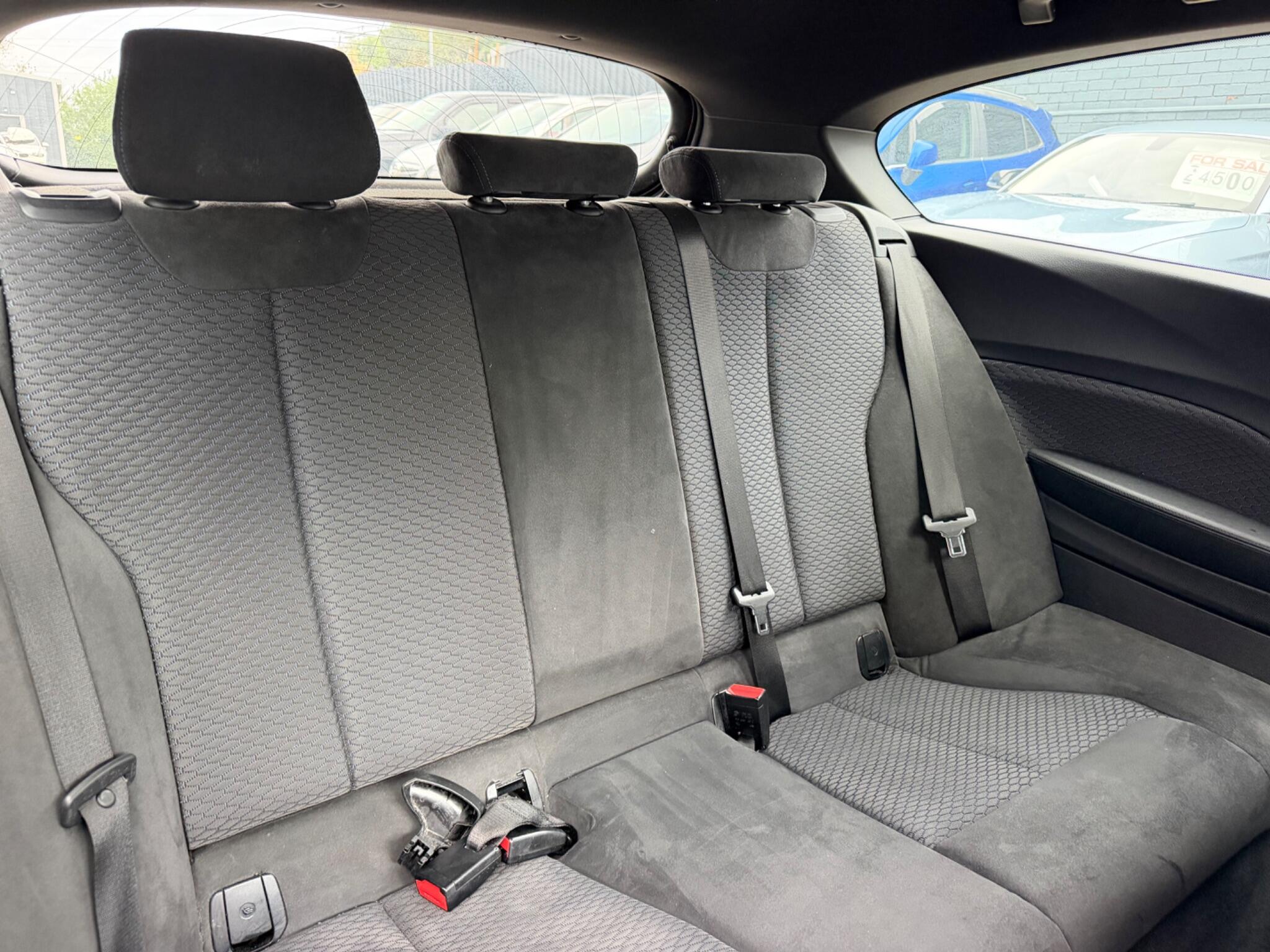 BMW 1 Series view 19