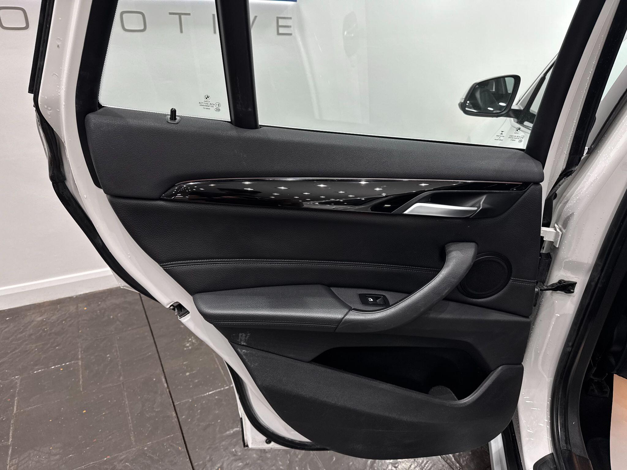 BMW X1 view 34