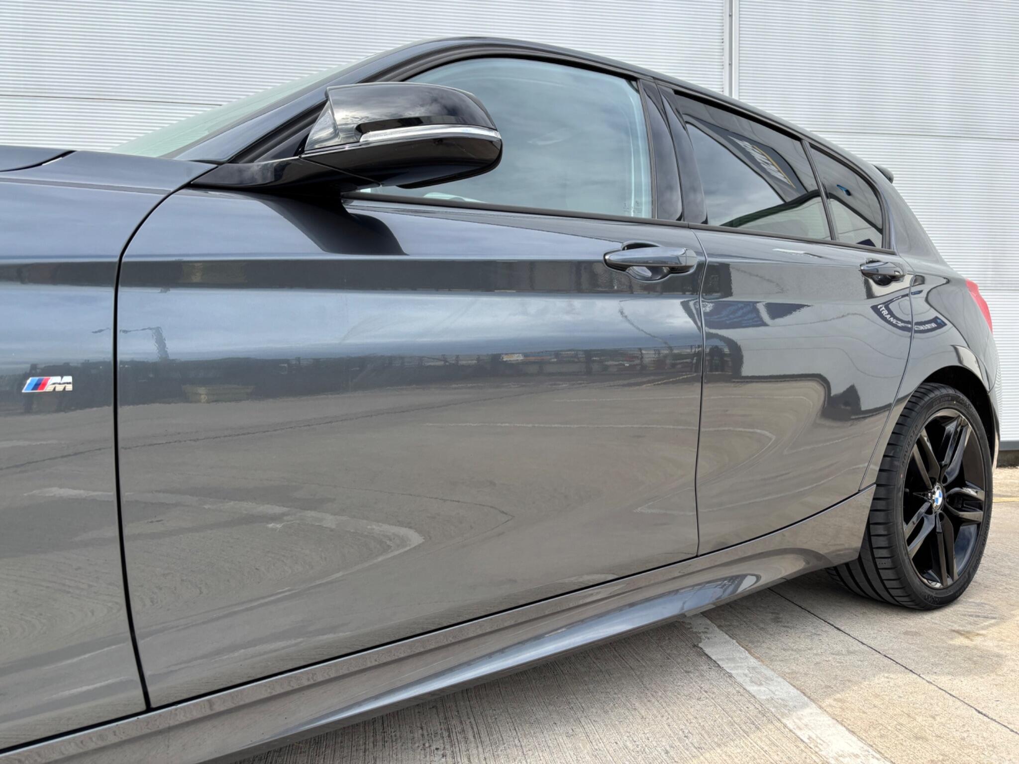 BMW 1 Series view 9