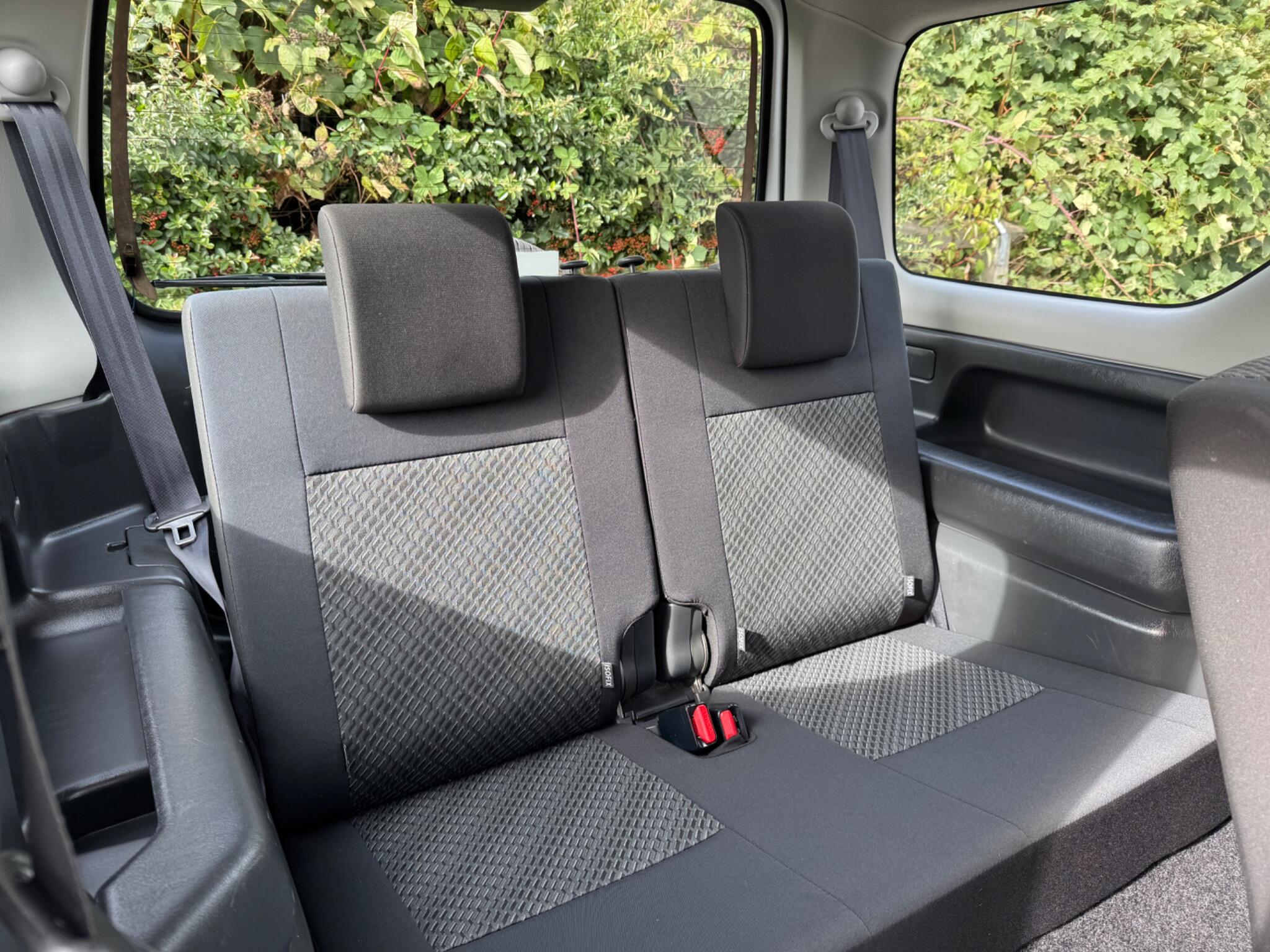 Suzuki Jimny view 29
