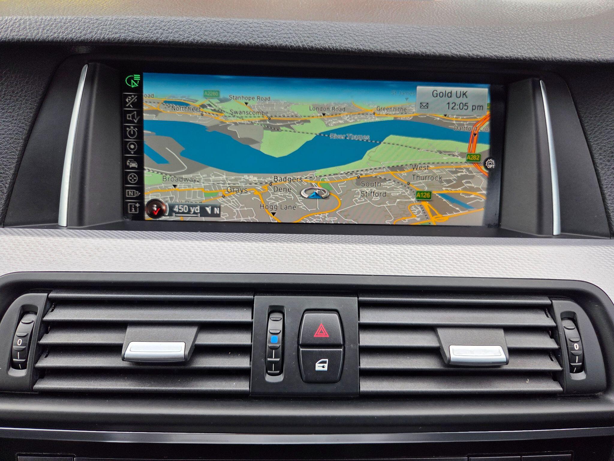 BMW 5 Series view 19