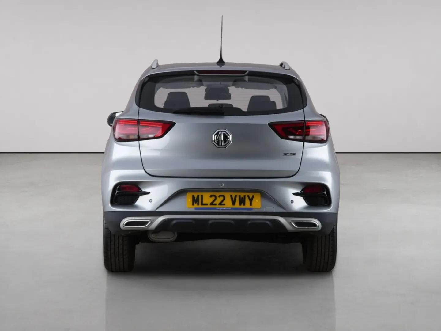 MG ZS view 7