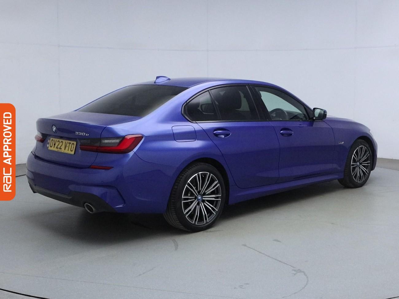 BMW 3 Series view 32