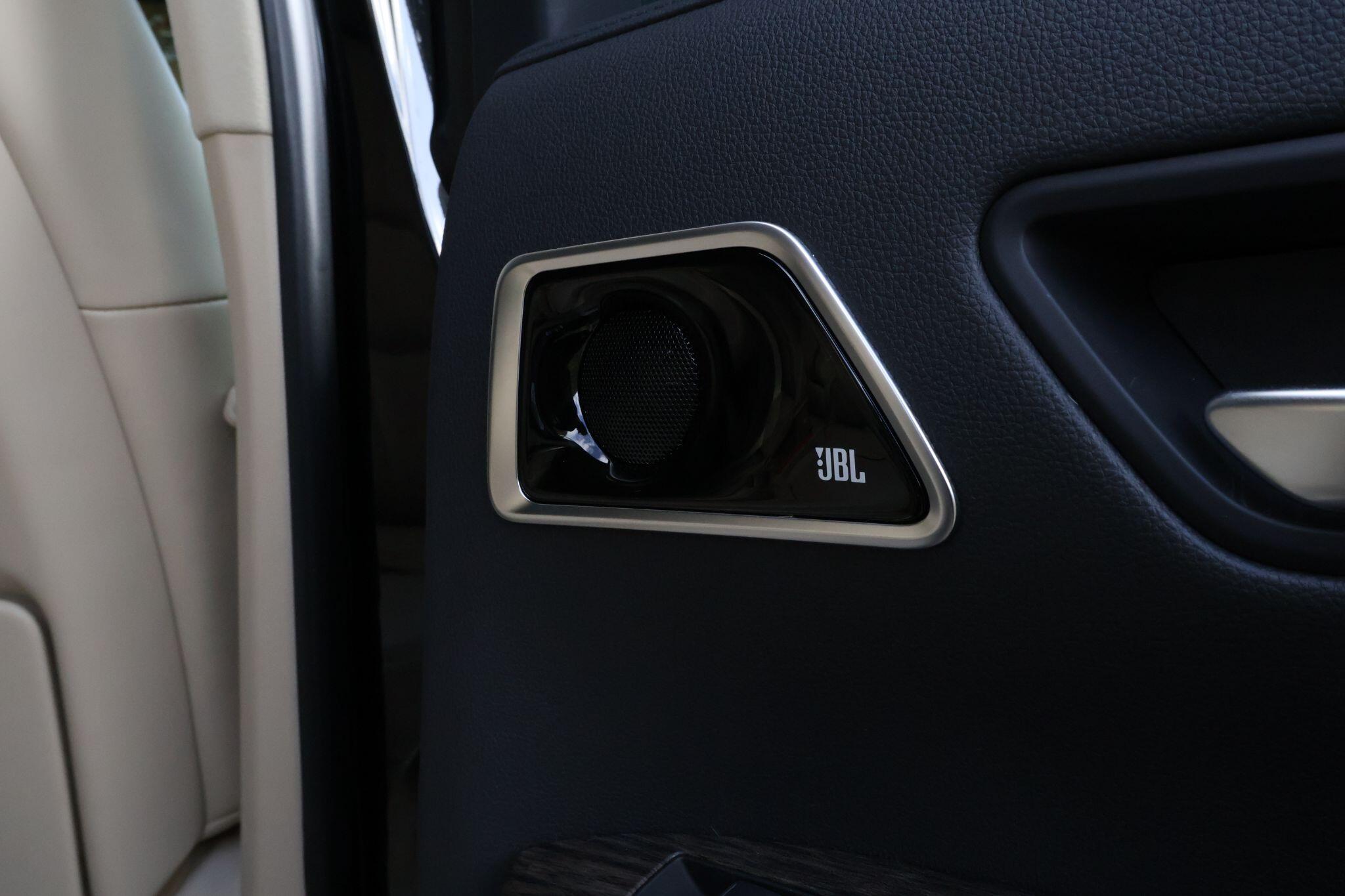 Toyota Land Cruiser view 27