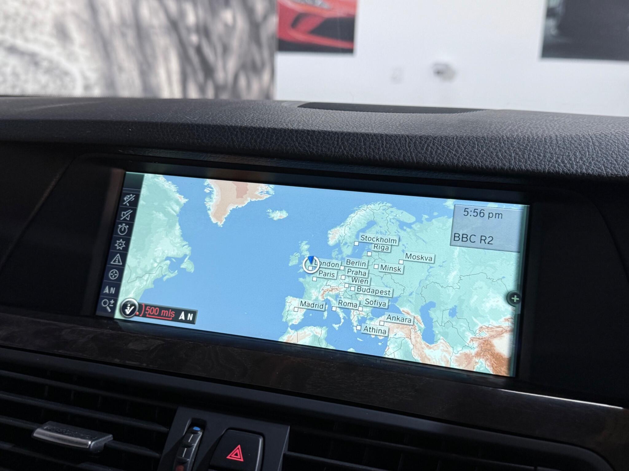 BMW 5 Series view 49