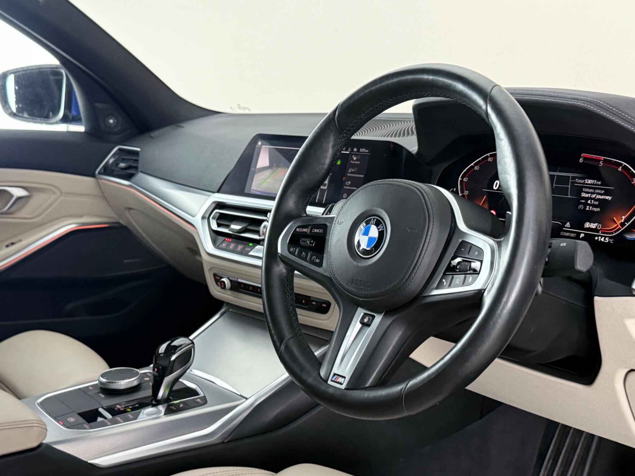 BMW 3 Series view 3